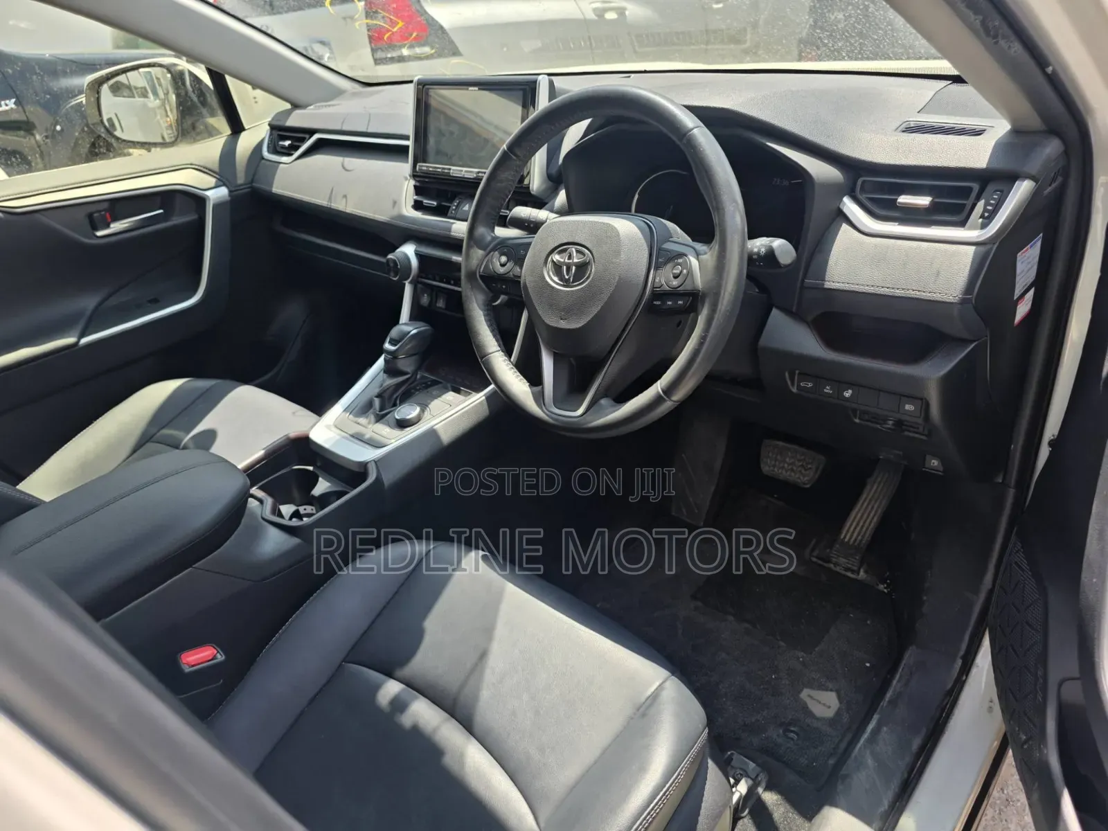 Toyota RAV4 Limited AWD 2019 White