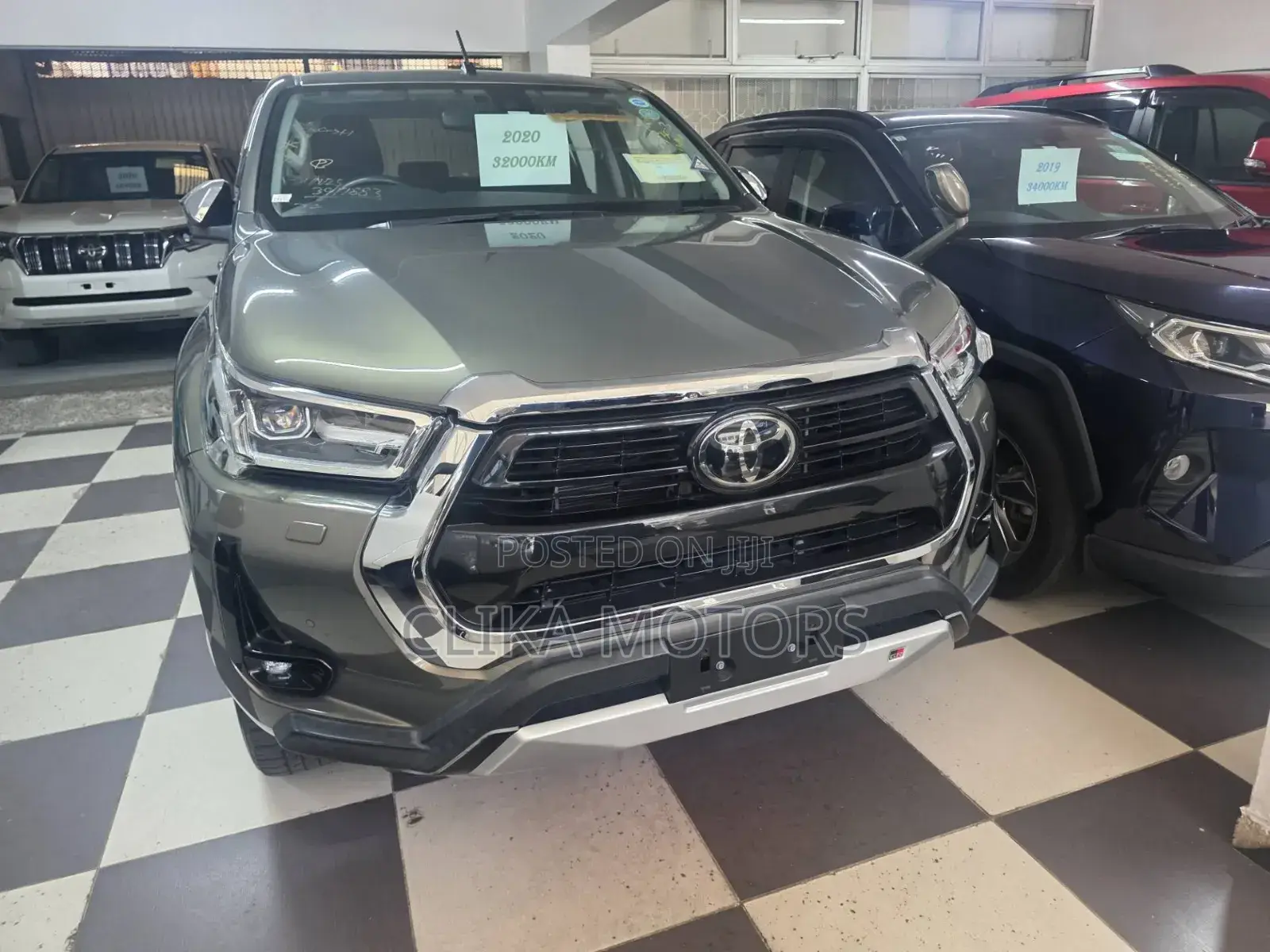 Toyota Hilux 2020 Gray