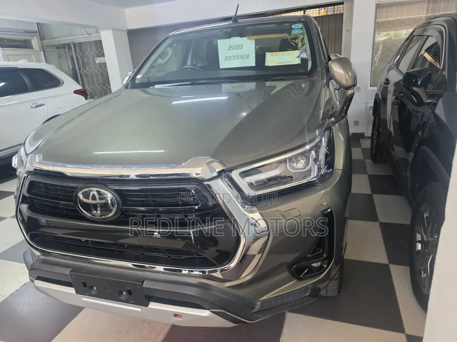 Toyota Hilux 2020 Gray