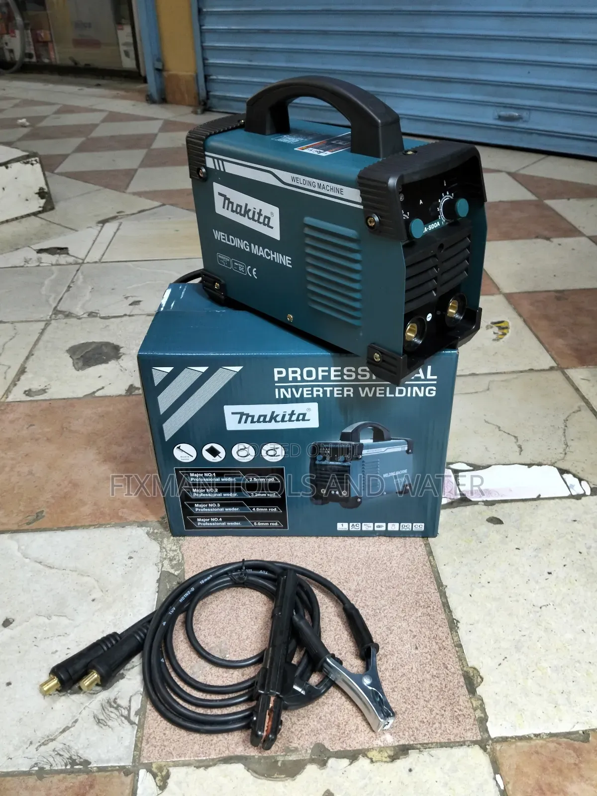 Makita Welding Machine 500amps 240V Full Set and FREE Welding Rods