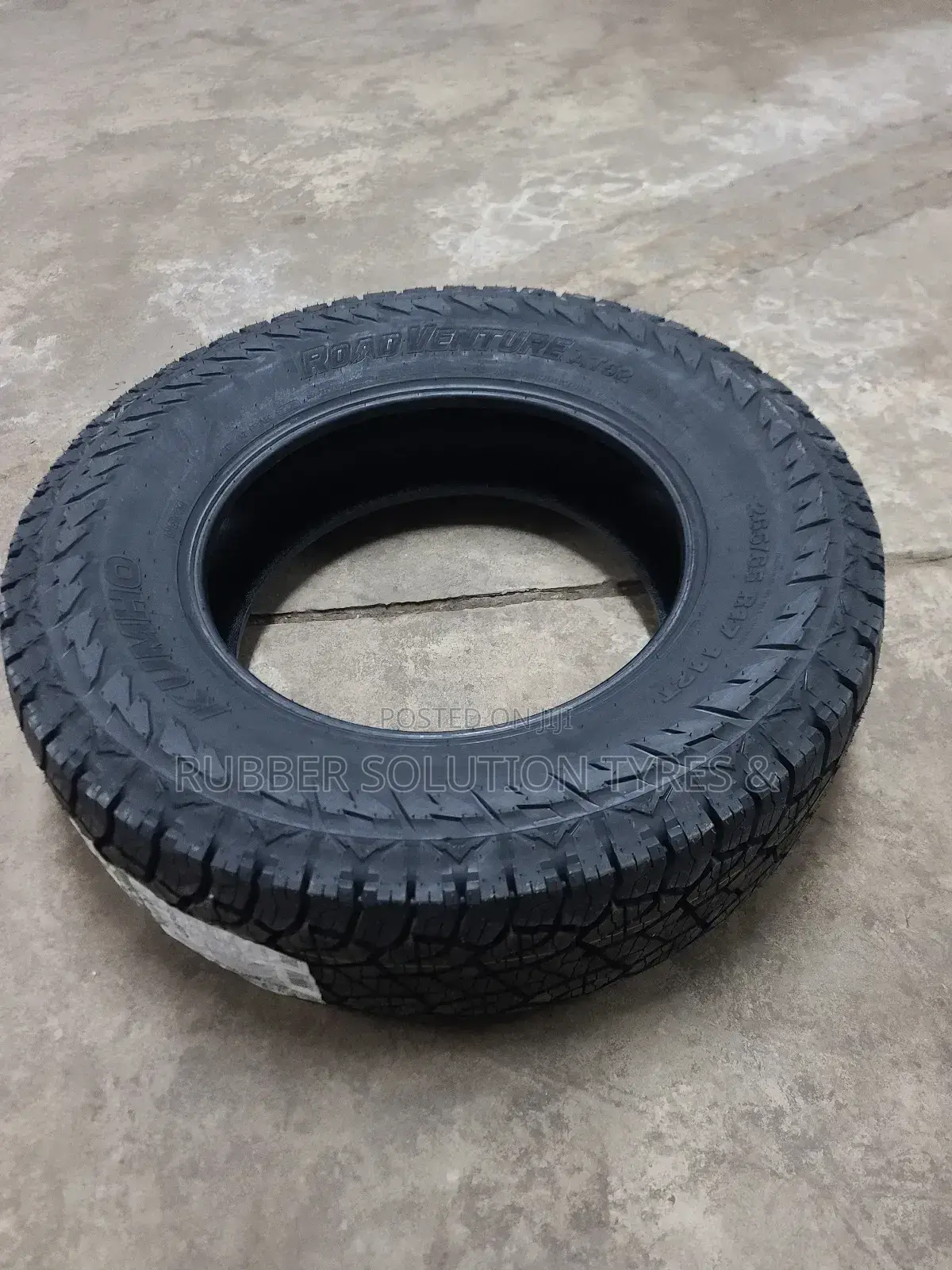 265/65r17 Kumho Tyres Road Venture a/T52