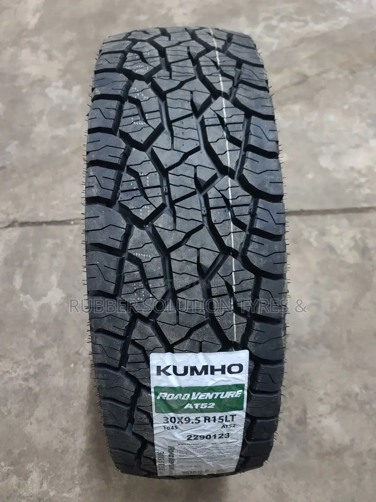 30x9.5r15 L/T Kumho Tires [A/T52 Road Venture ]