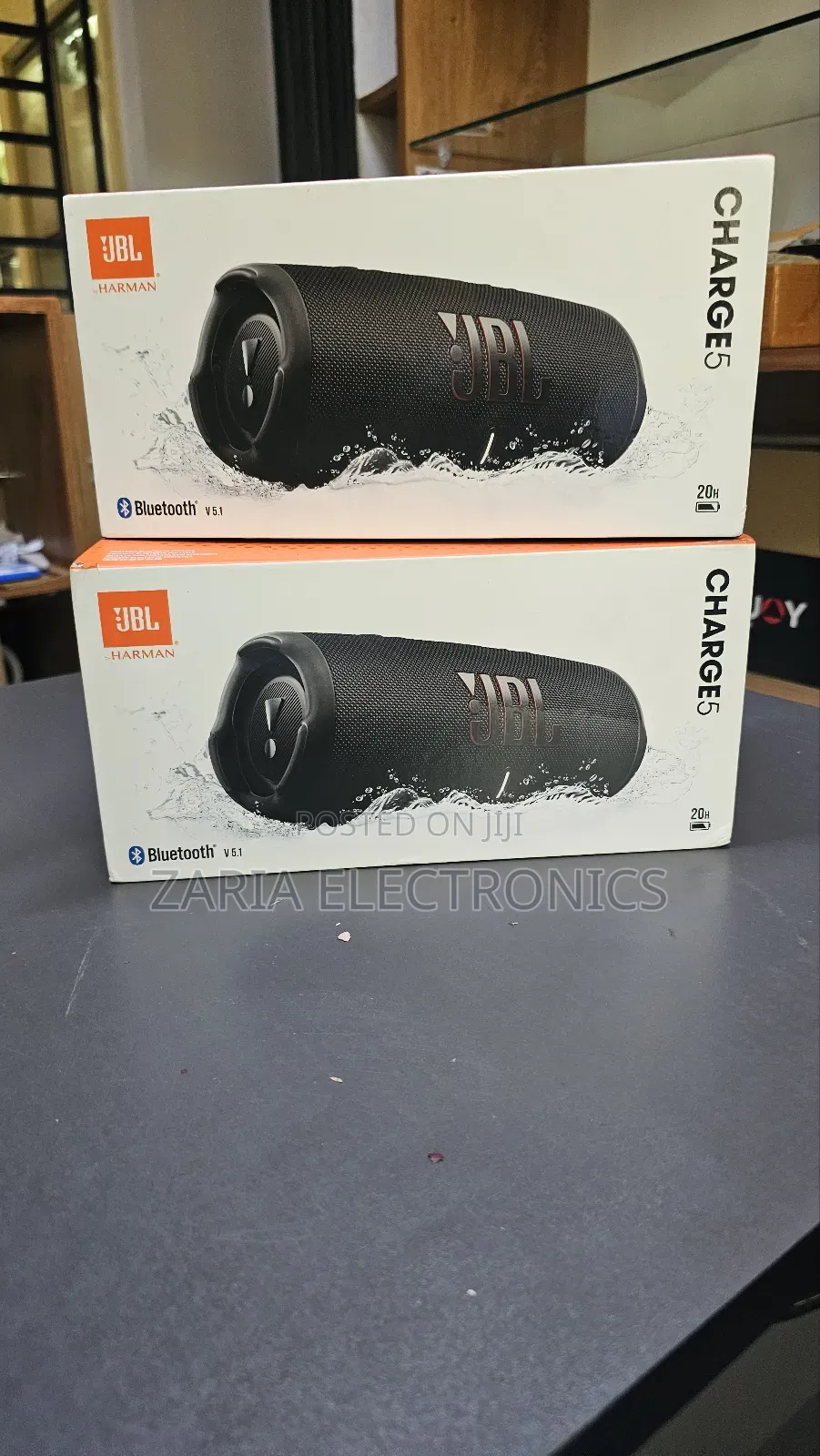JBL Charge 5, Black Wireless,Waterproof,20hours Playtime