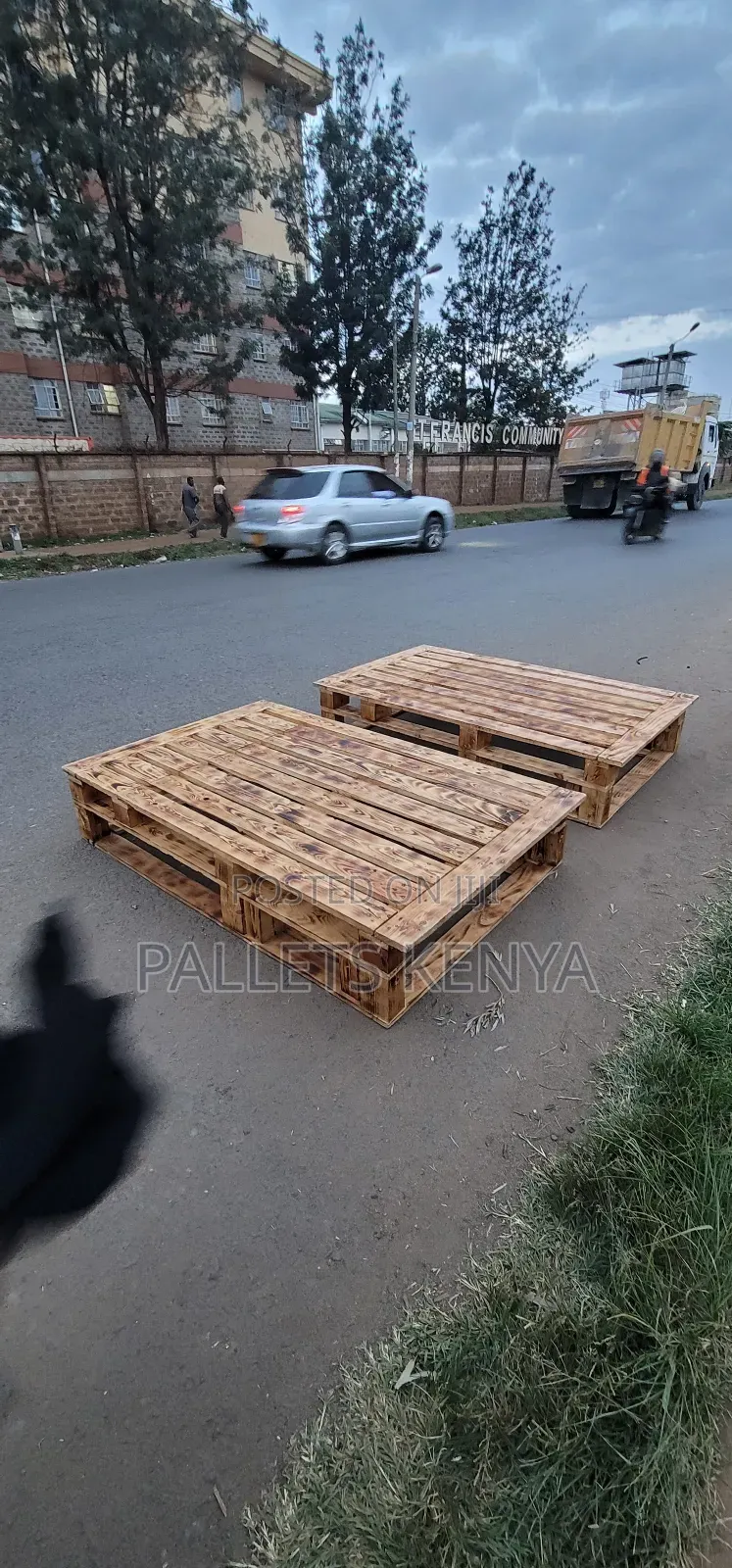 5x6 Bed Frame – Strong Wooden Pallet Bed, Modern Design.00q