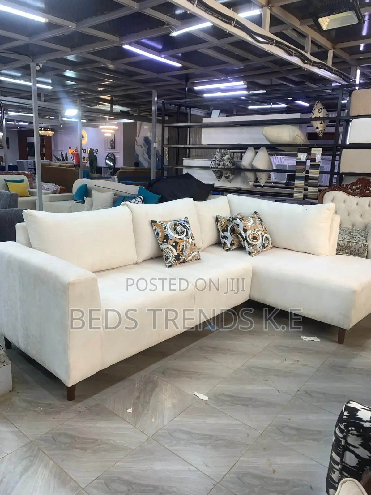 Trendy Small 6 Seater L Seat