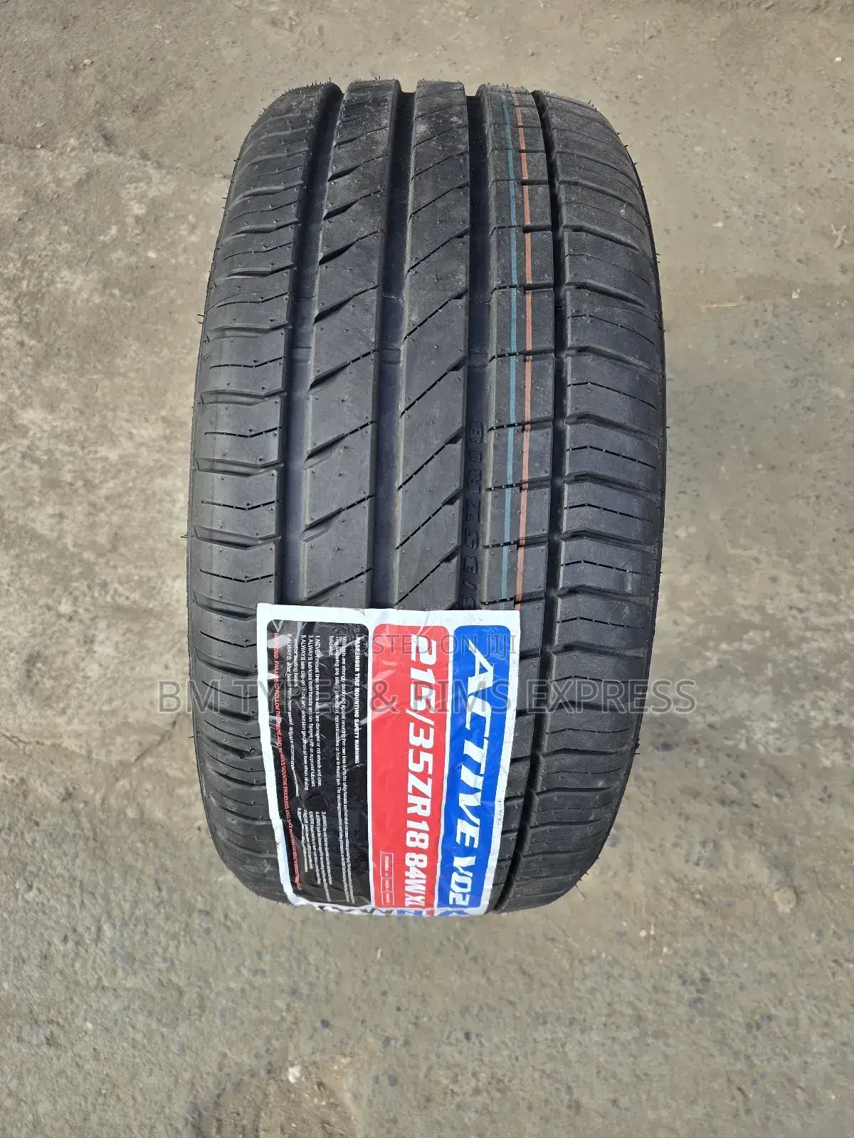 215 /35 R18 Vinmax Tyres (Active 02)