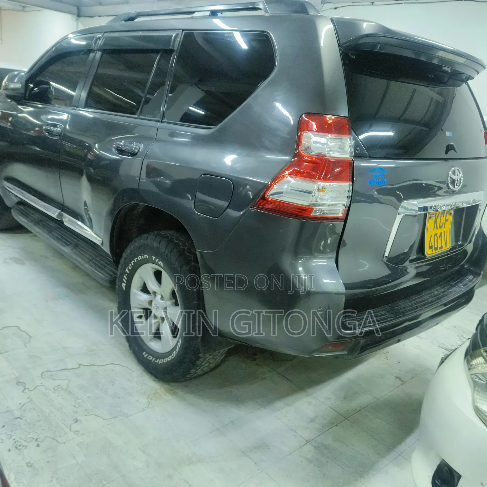 Toyota Land Cruiser Prado 2010 Gray