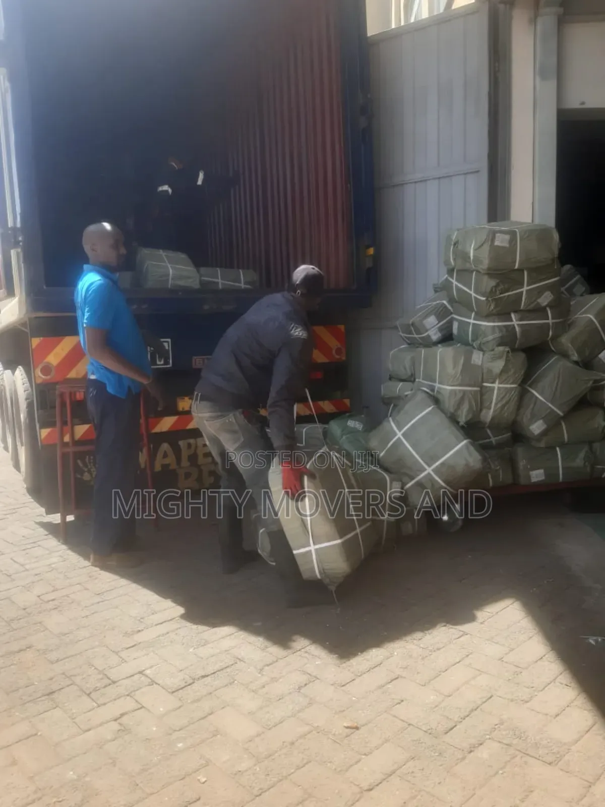 Trailers for Cargo Delivery Are Available From County to County