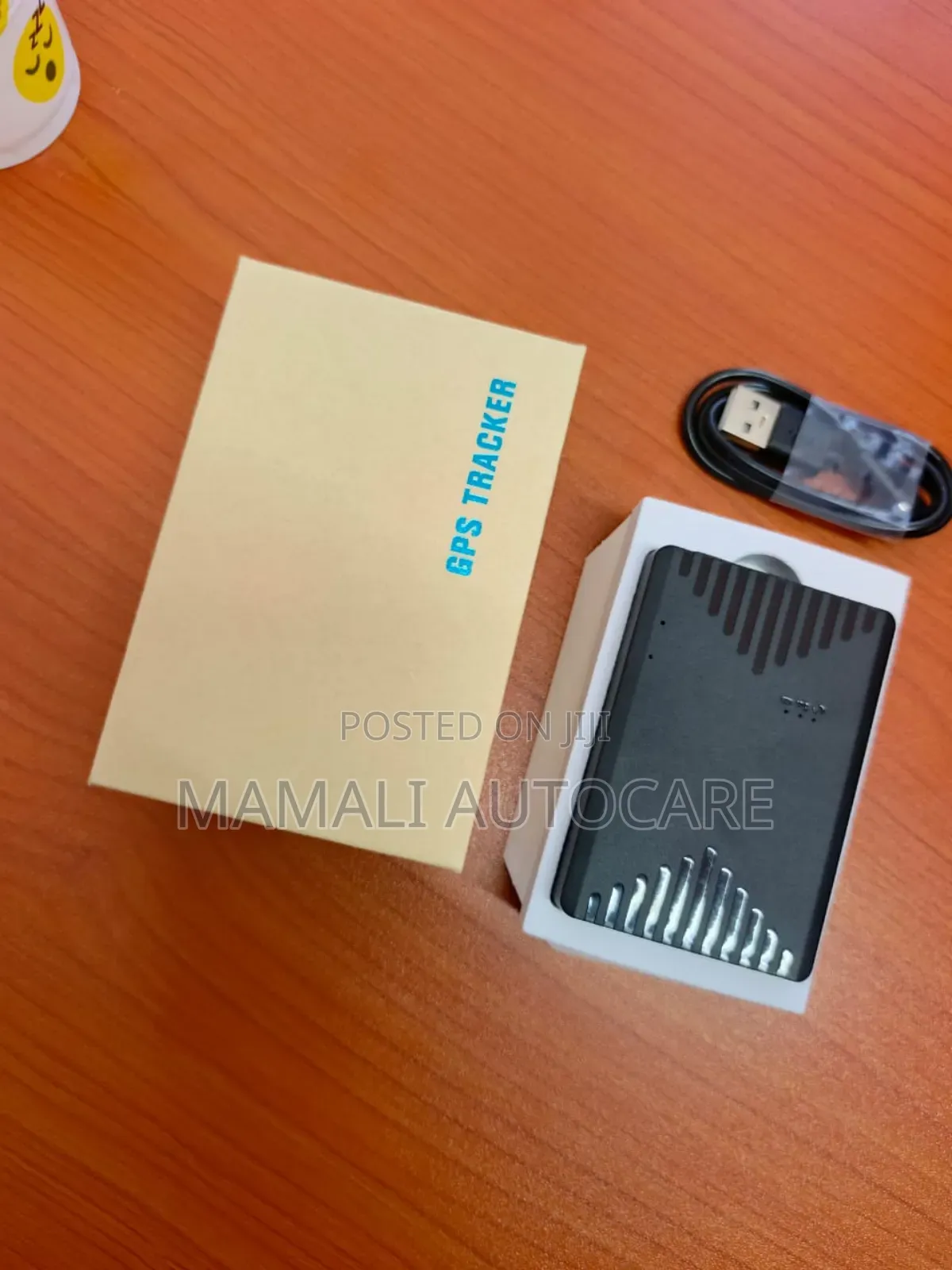 Universal Wireless GPS Tracker for Vehicles