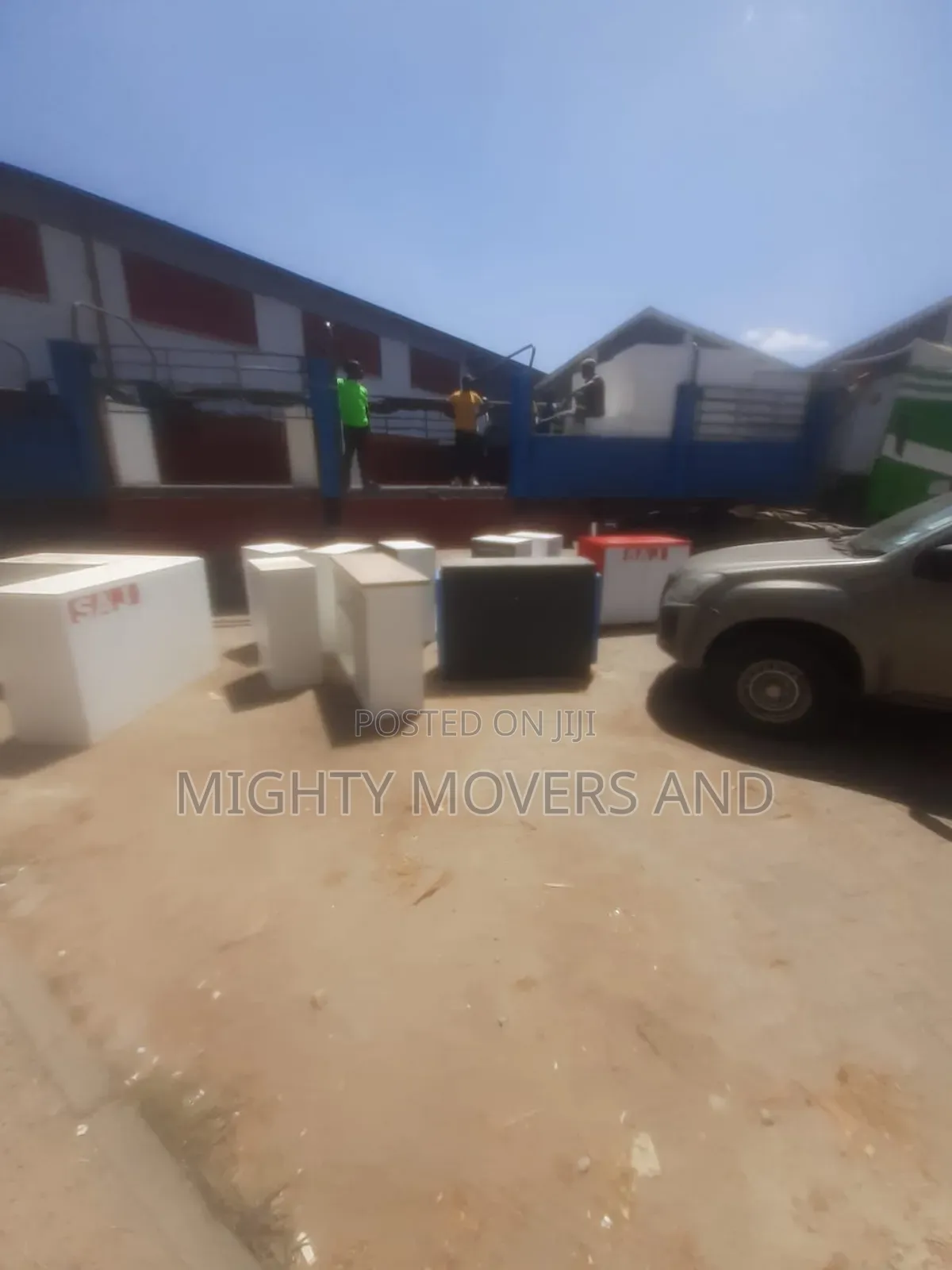 Trailers for Transit and Errands Services Are Readily Accessible