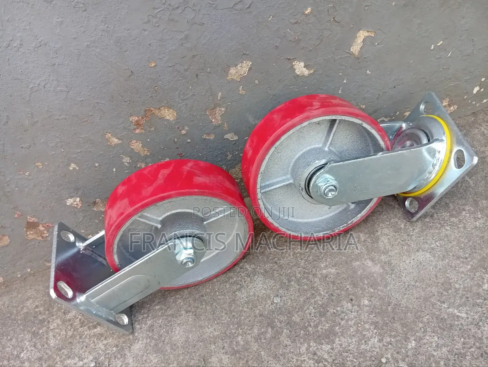 Caster Wheels Rotating
