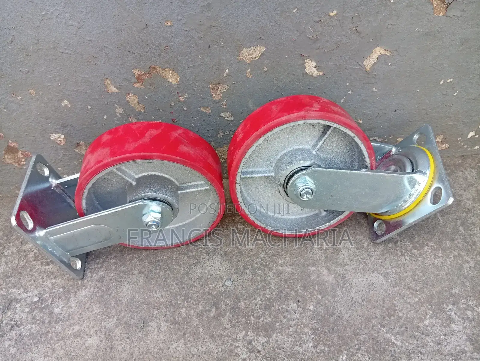 Caster Wheels Rotating