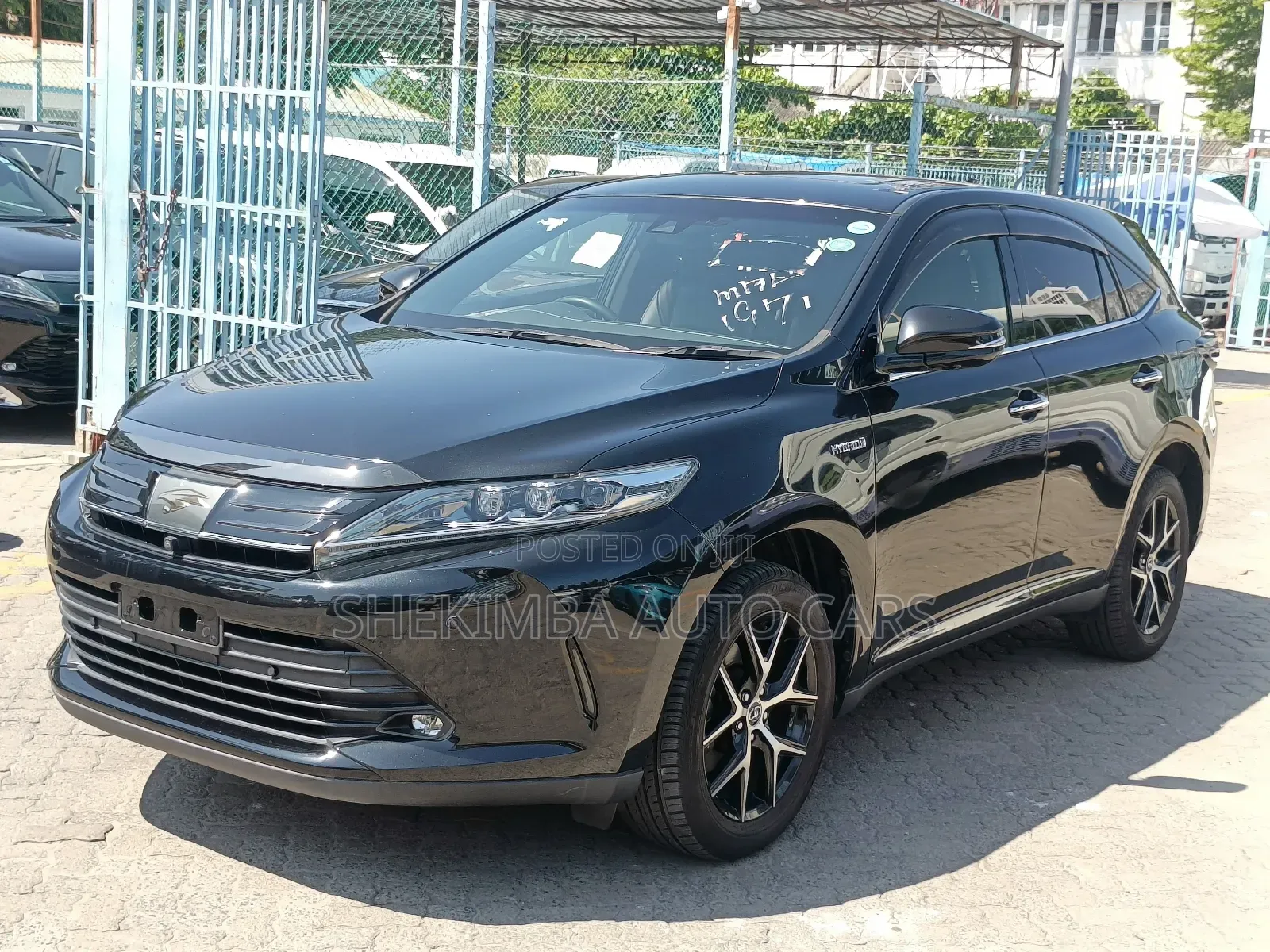 Toyota Harrier 2.5 Hybrid 4WD 2019 Black