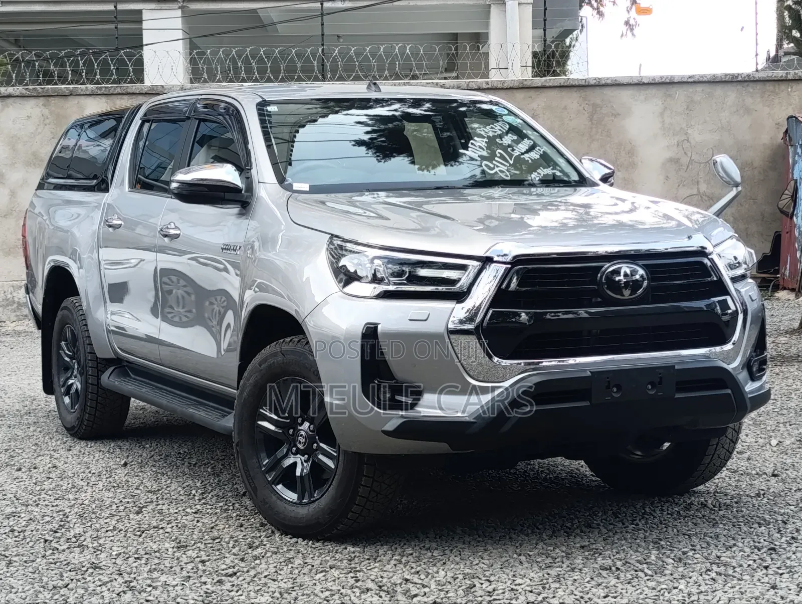Toyota Hilux 2.4 Diesel 2020 Silver