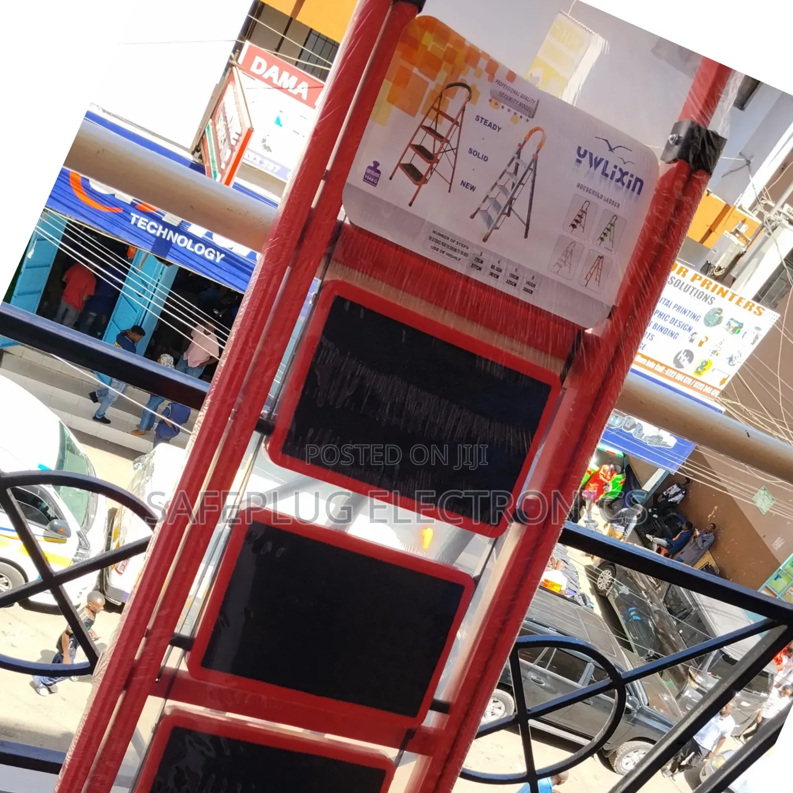 Ladder: Extra-Wide 3-Step | Non-Slip Feet | Sme Warehouse Use