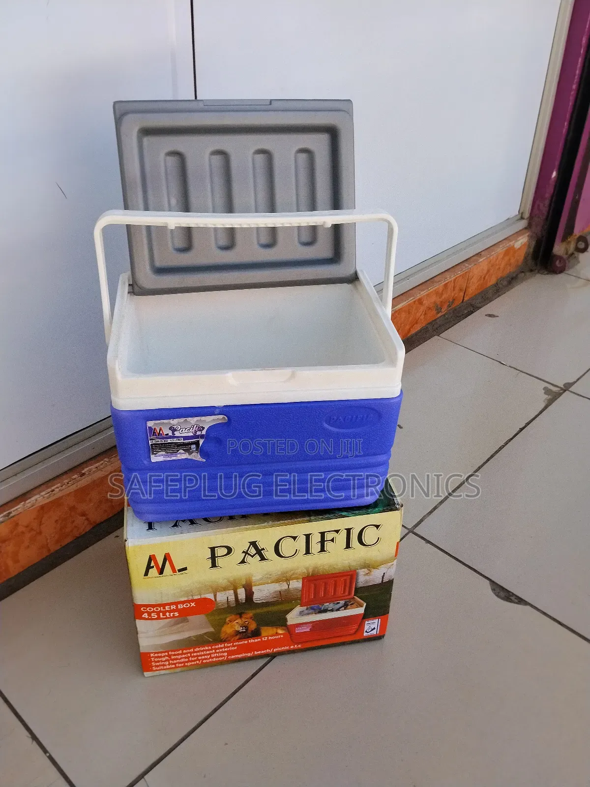 Cooler Box "Mini Pacific Cooler Box 4.5l -