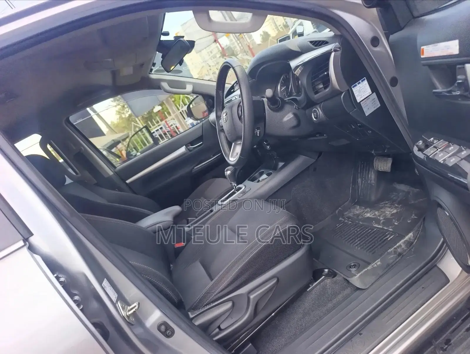 Toyota Hilux 2.4 Diesel 2020 Silver