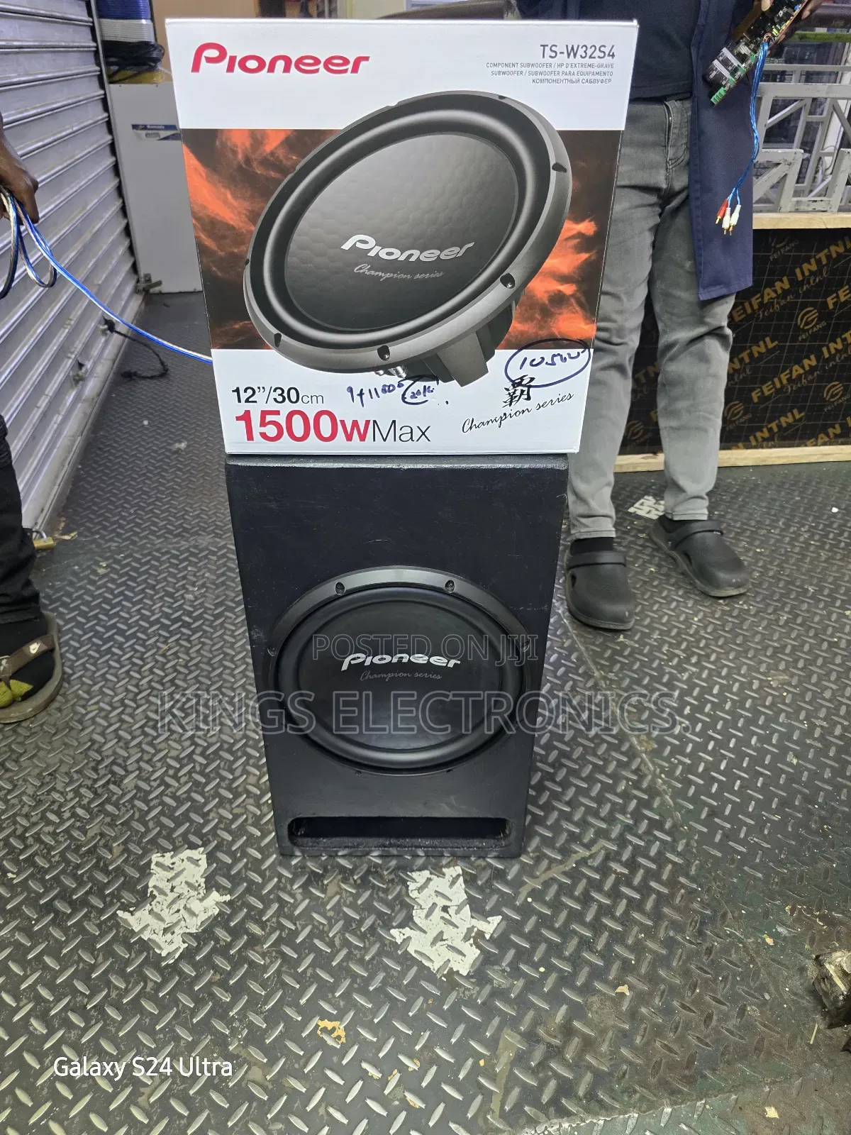 Pioneer 1500watts Subwoofer.
