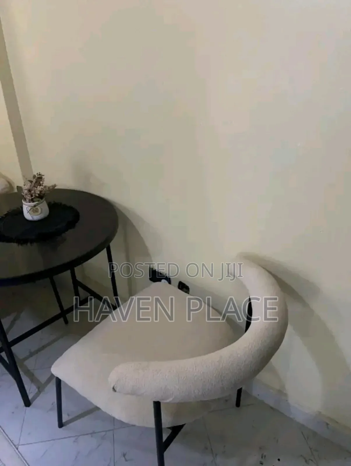 Enjoy Instant Check-in at Our Cozy Studio Apartment. Astrol-Kaniu