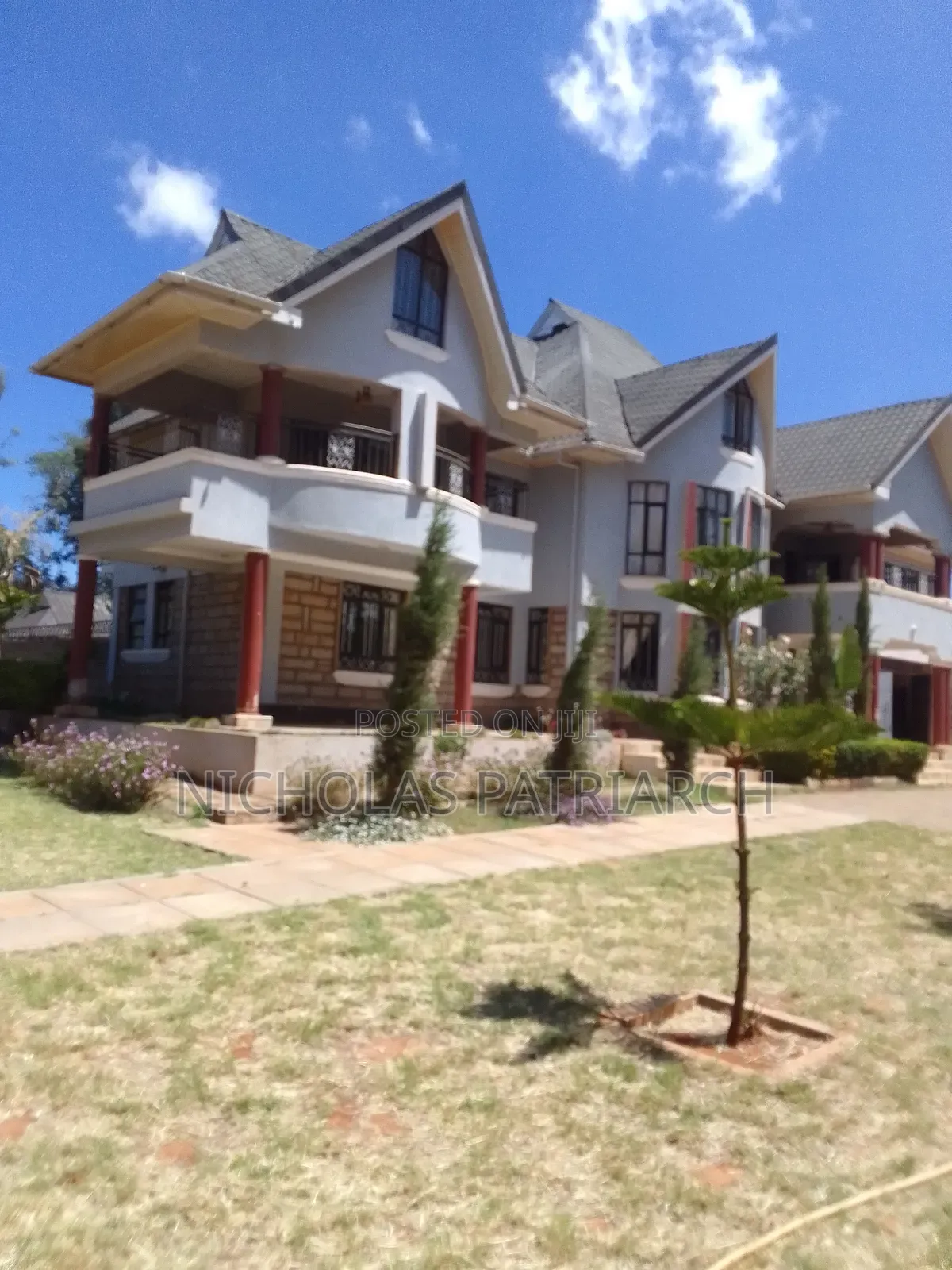 5bdrm Maisonette in Kyasila, Mua Hills for sale