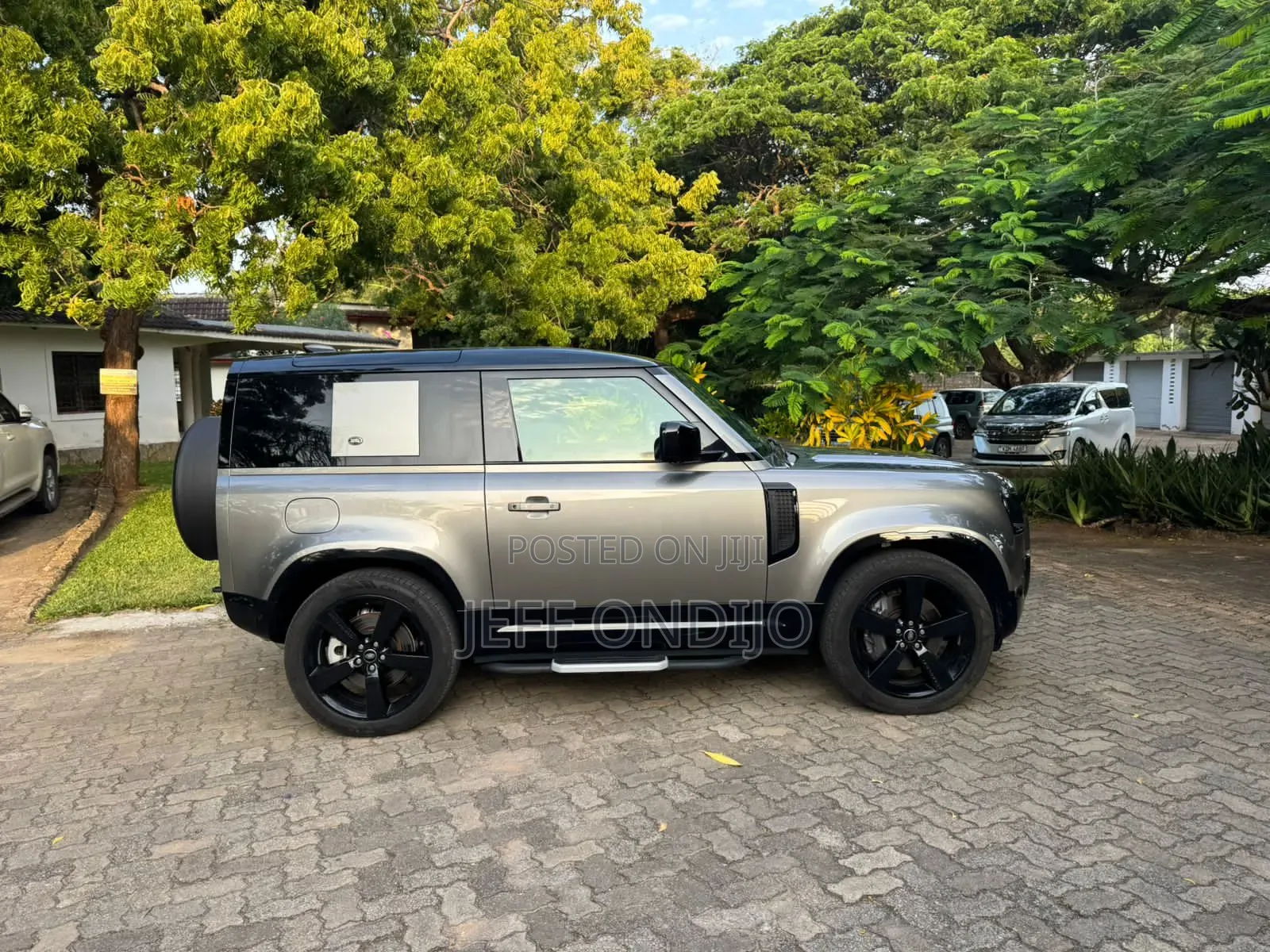 Land Rover Defender 2022 Silver