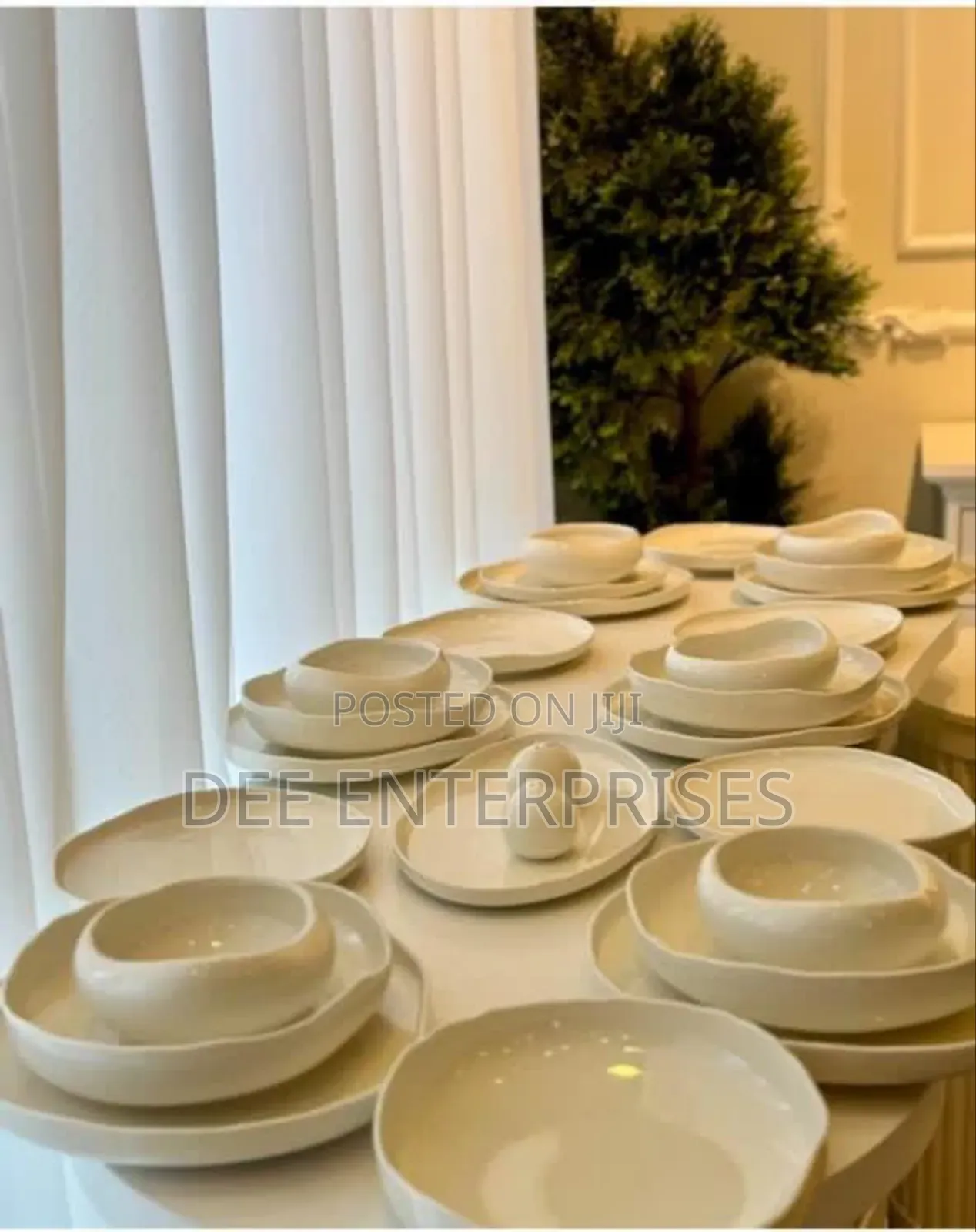 27pc Elegant European Porcelain Dinner Set