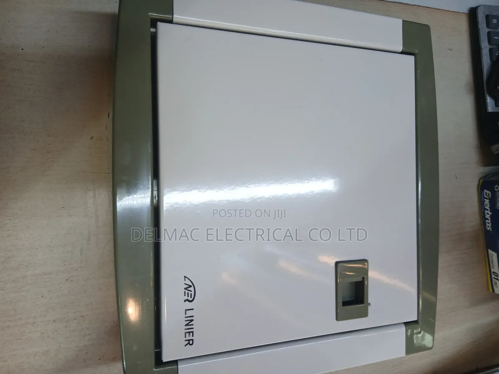 Consumer Unit 6ways