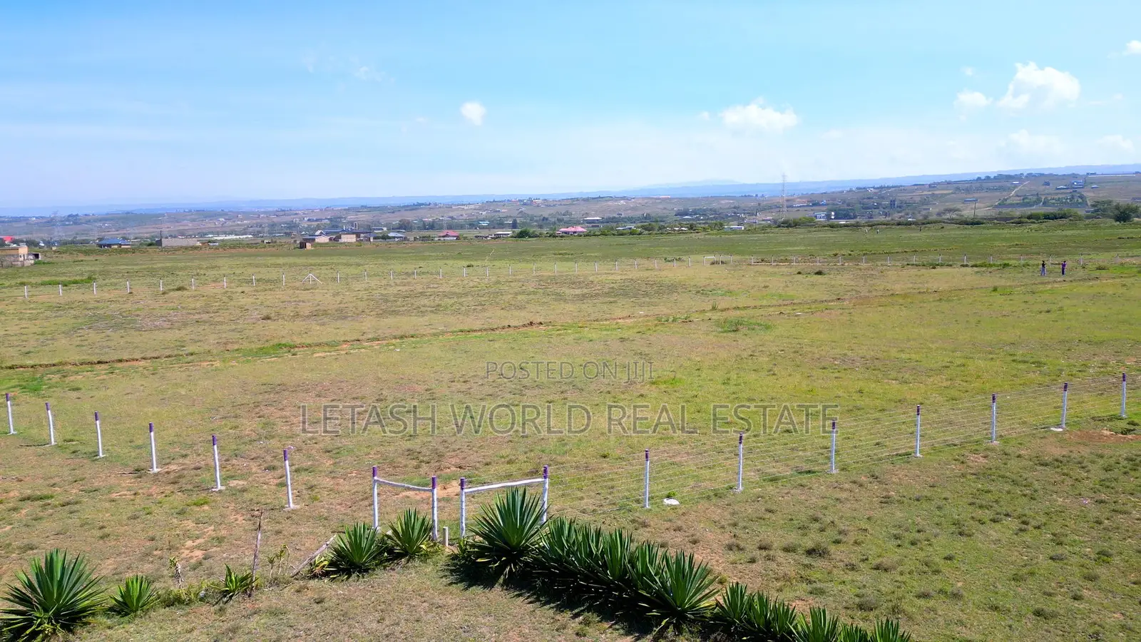 In Naivasha,1.2km Off The Tarmac,