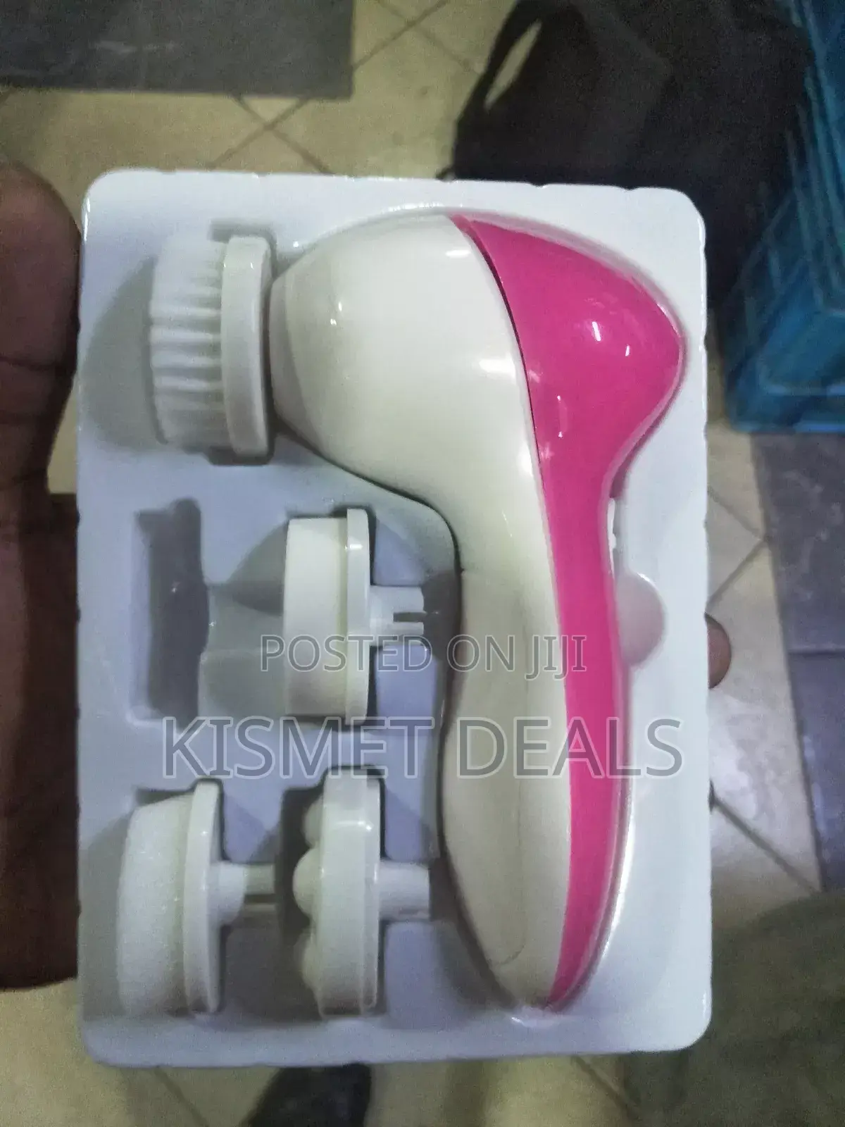 Facial Massager 5 in 1 Pore Cleaner Body Massager Replaceable Head