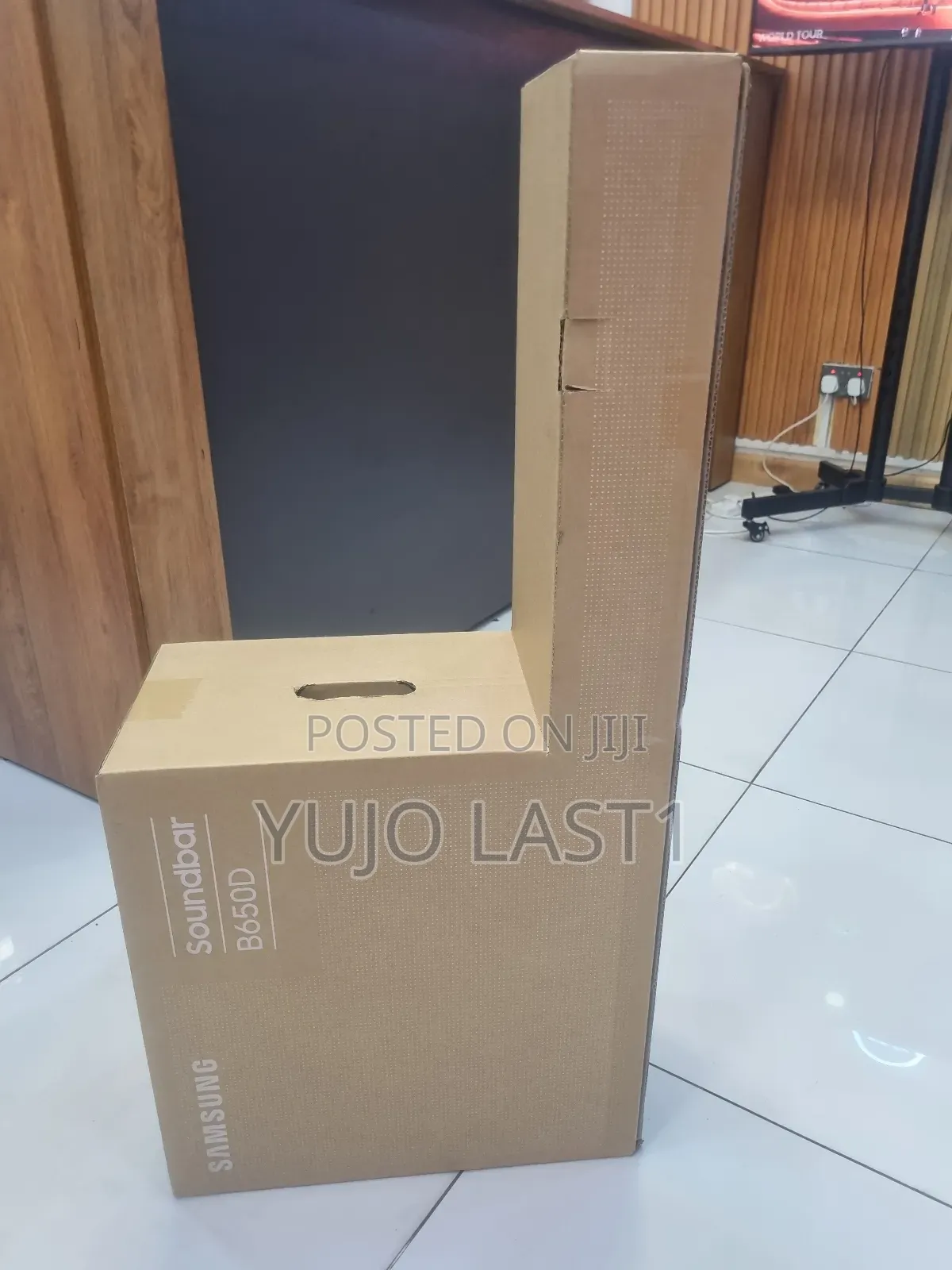 Samsung B-Series Soundbar Hw-B650 3.1ch. Built-in Center Speaker