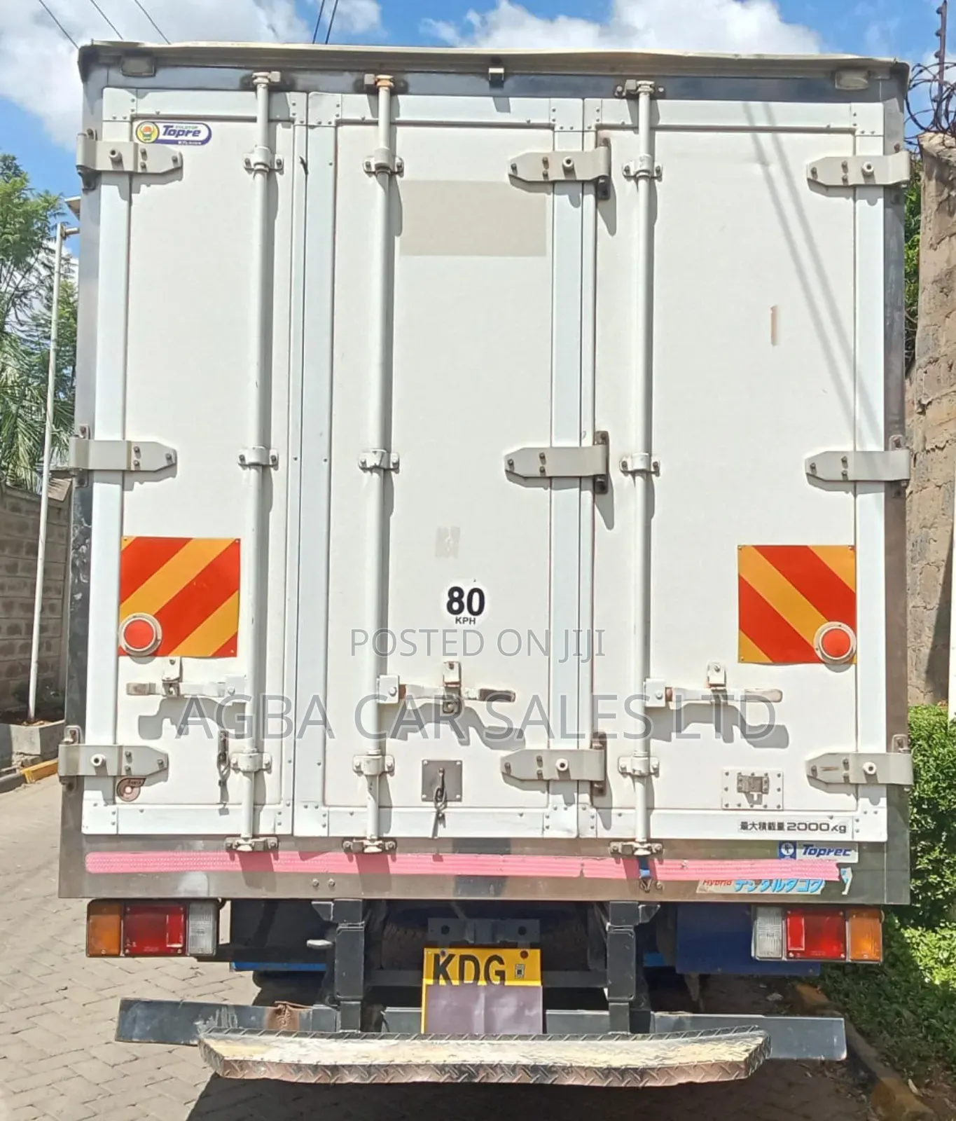 Isuzu Elf,2014model,3000cc Diesel, Manual Transmission and Fridge!