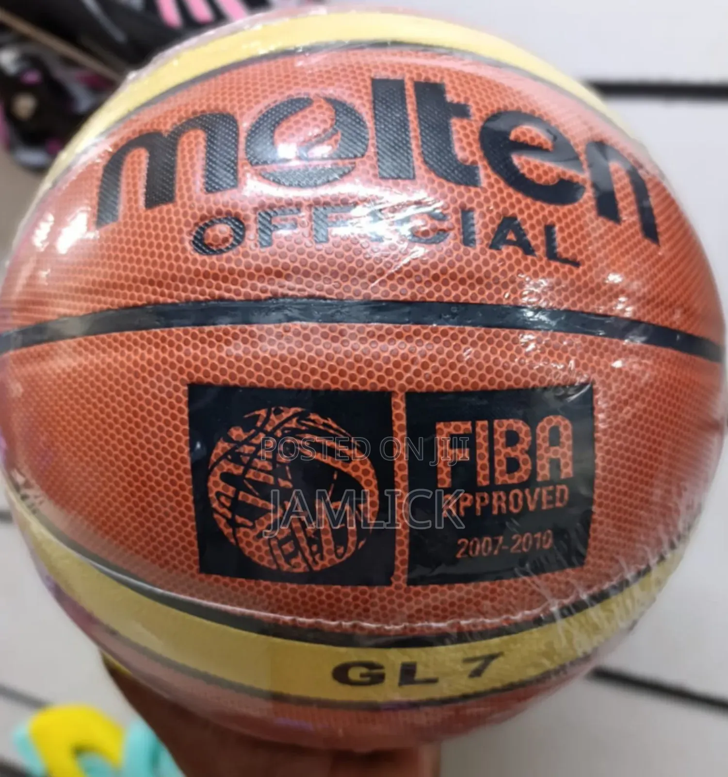 Official Molten Basketball – Size 7 - Tp