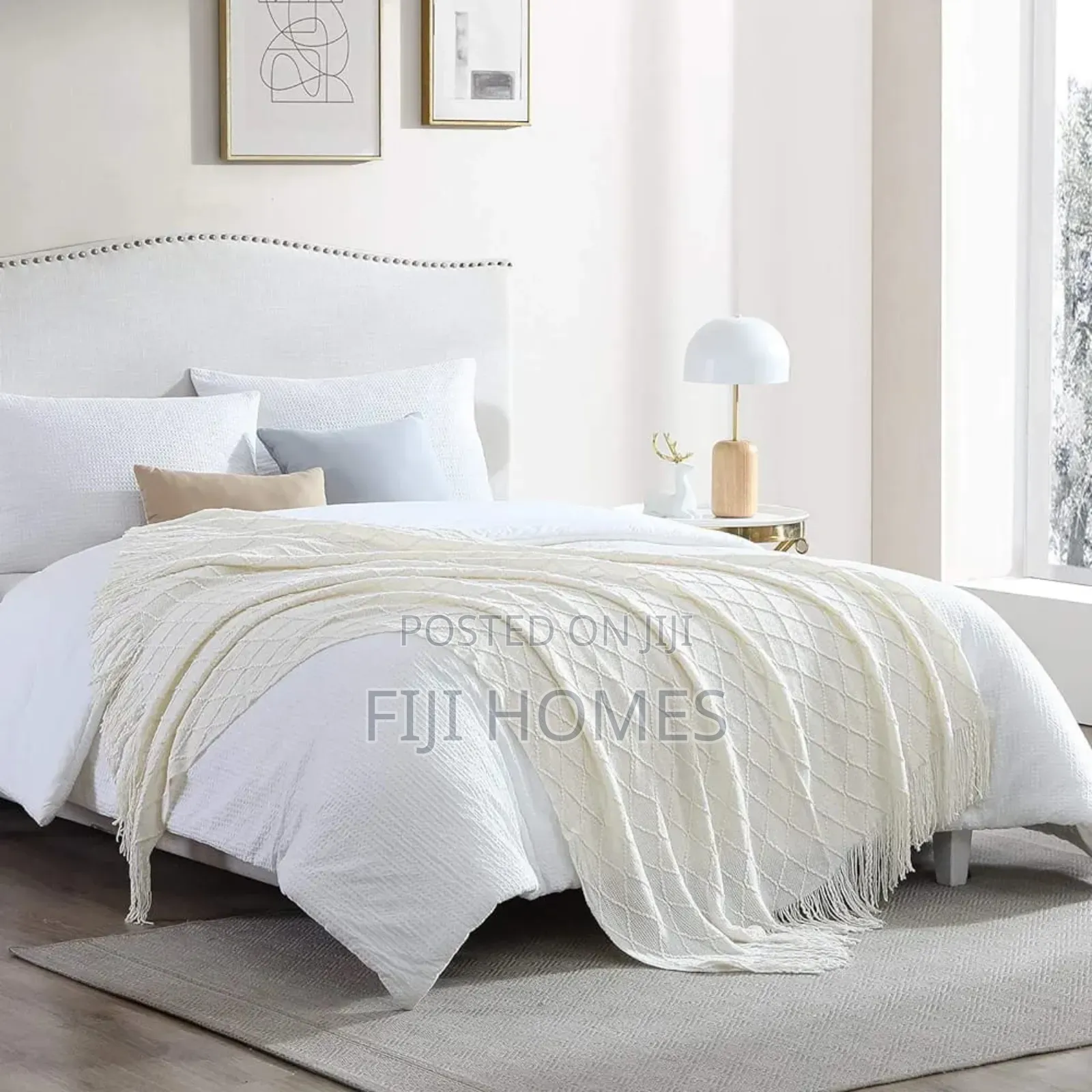High-Quality Knitted Throw Blankets With Tassels - 130 by 180 Cm