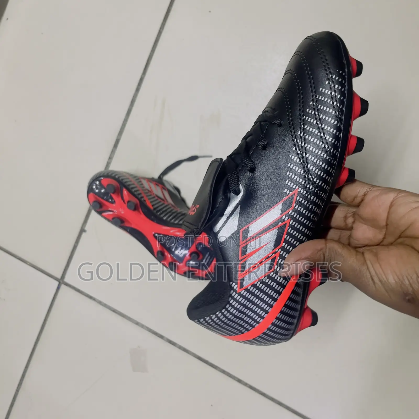 Black Red Kids Football Boots 31-36