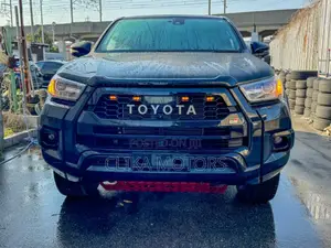 Toyota Hilux Revo Double Cab Deisel 2.4 AWD 2021 Black