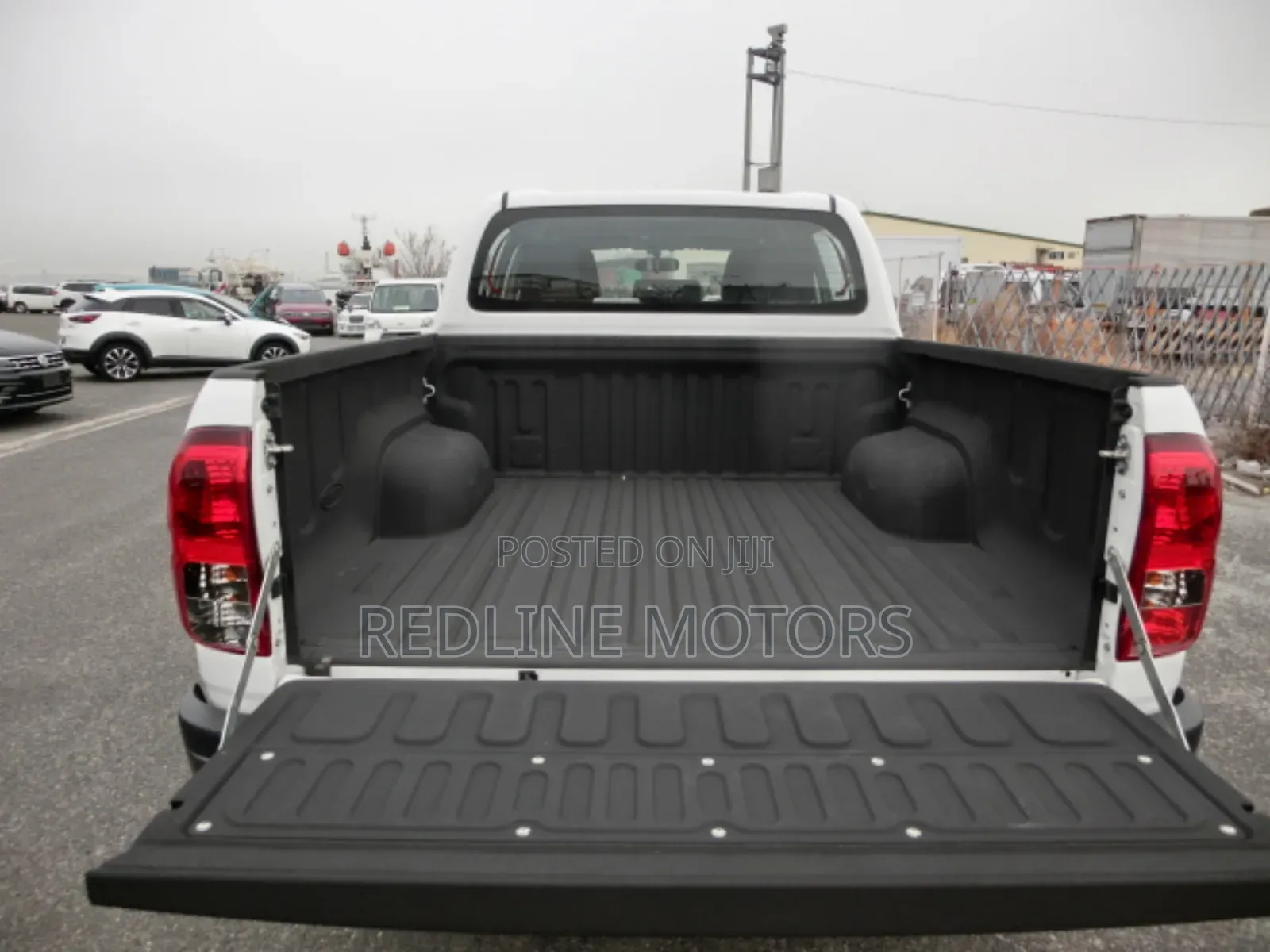 Toyota Hilux Revo Double Cab Deisel 2.4 RWD 2018 White