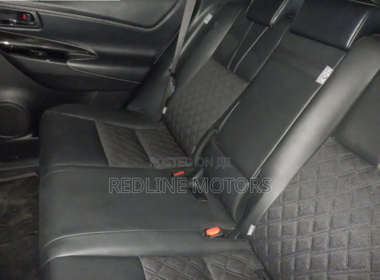 Toyota Harrier 2.0 2019 White