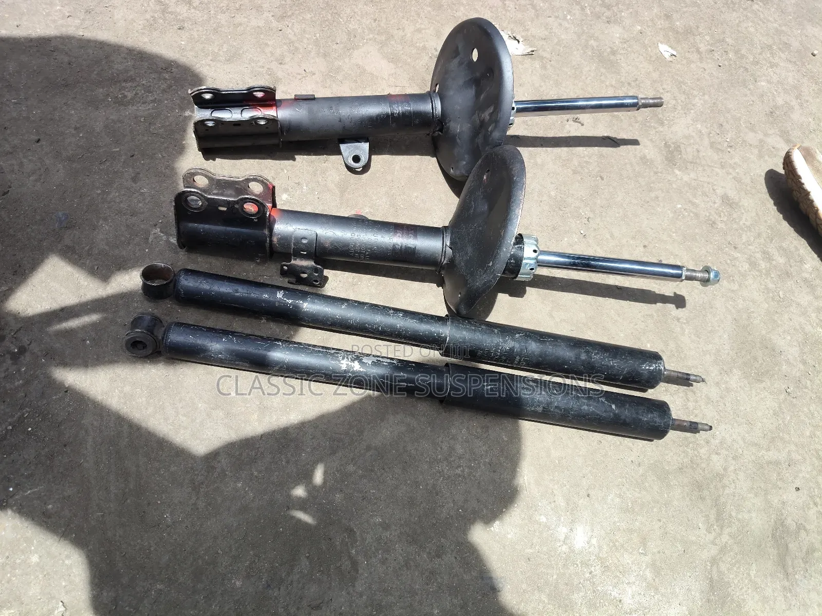 Toyota Rav4 L Front and Back Shocks