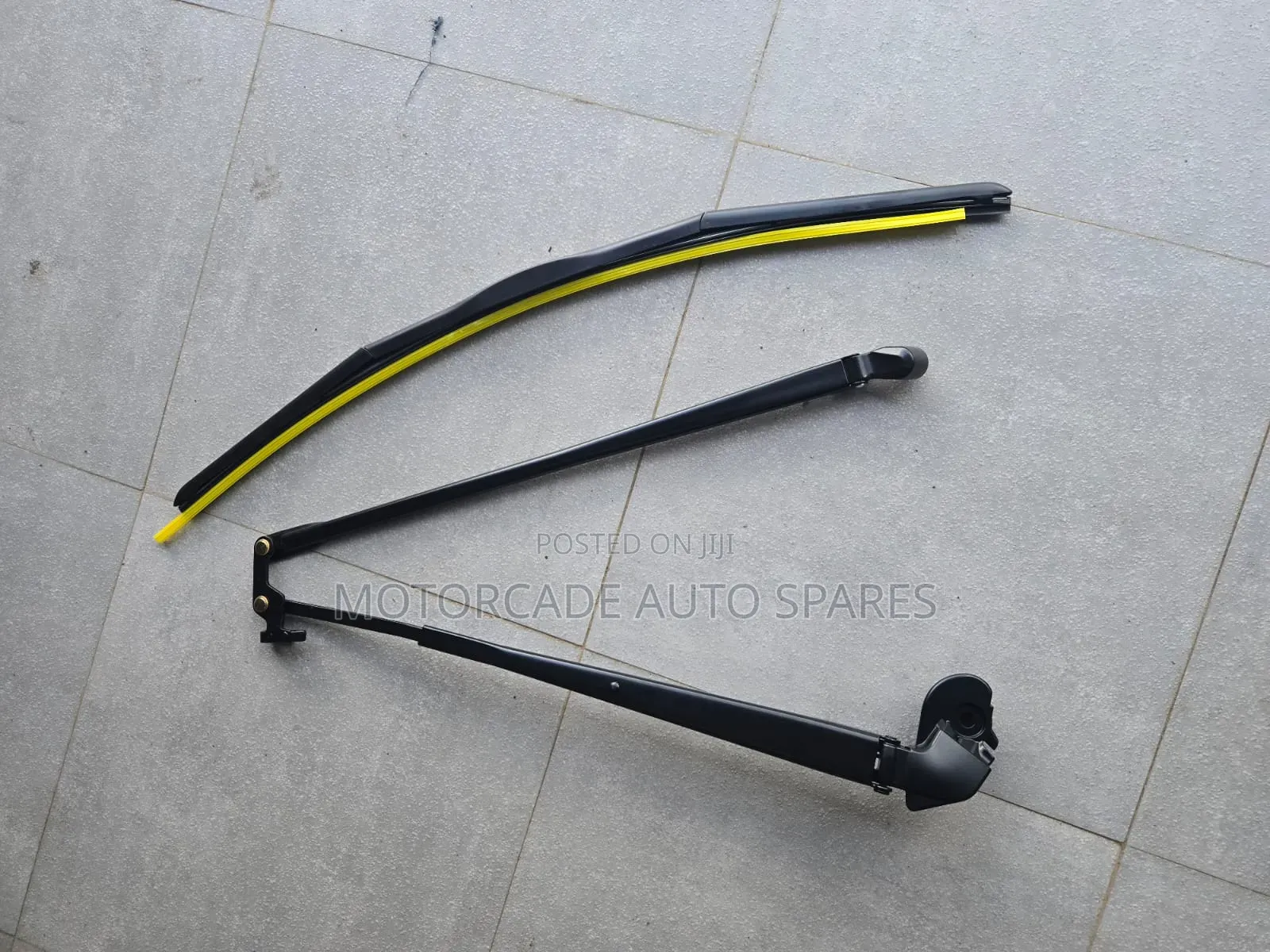 Toyota Vitz/Ractis Wiper Arm Complete With Blade