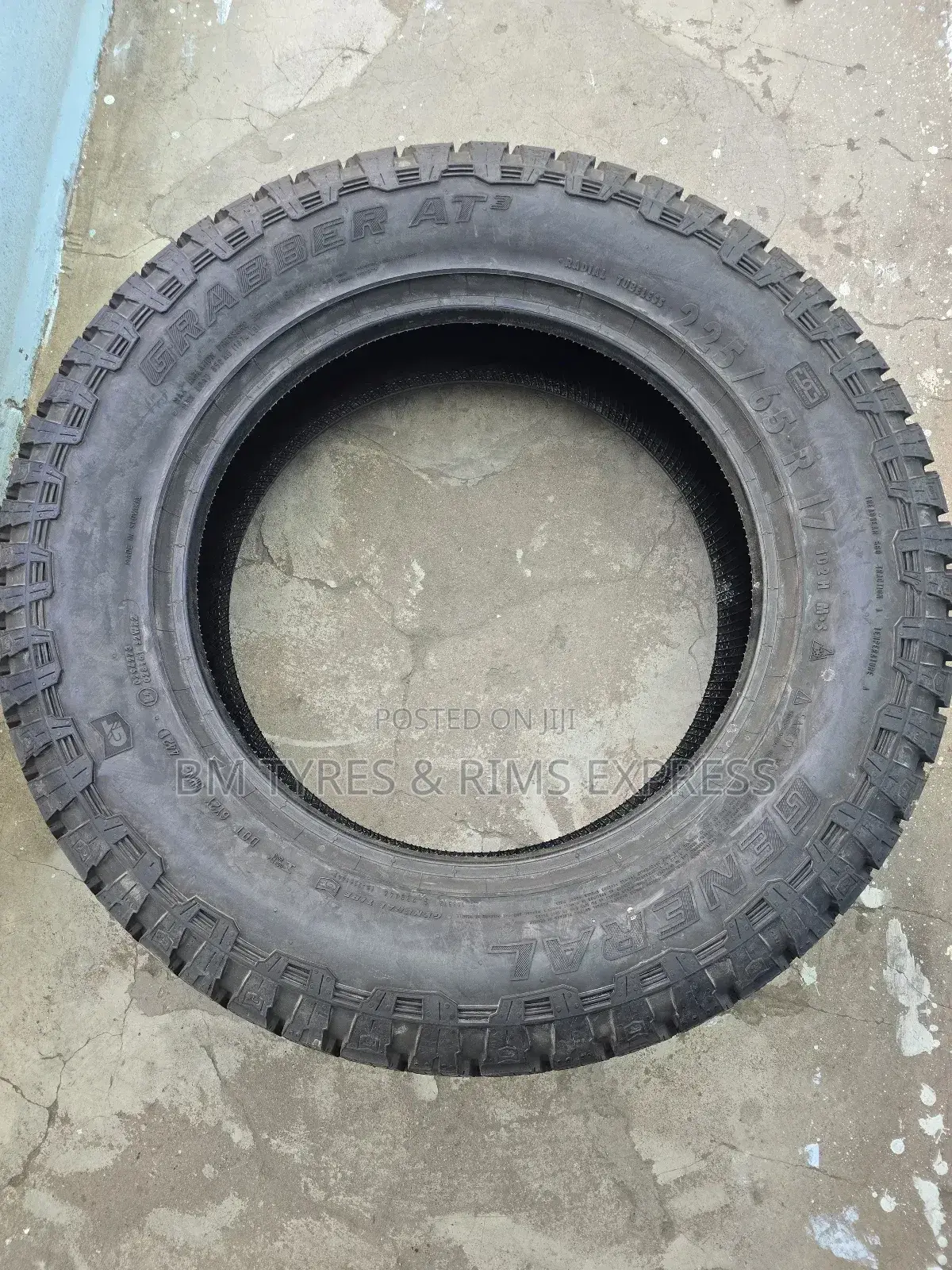 225 /65 R17 General General Graber (All Terrein)