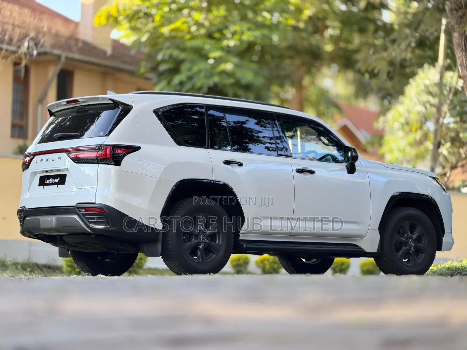 Lexus LX LX 600 2022 White
