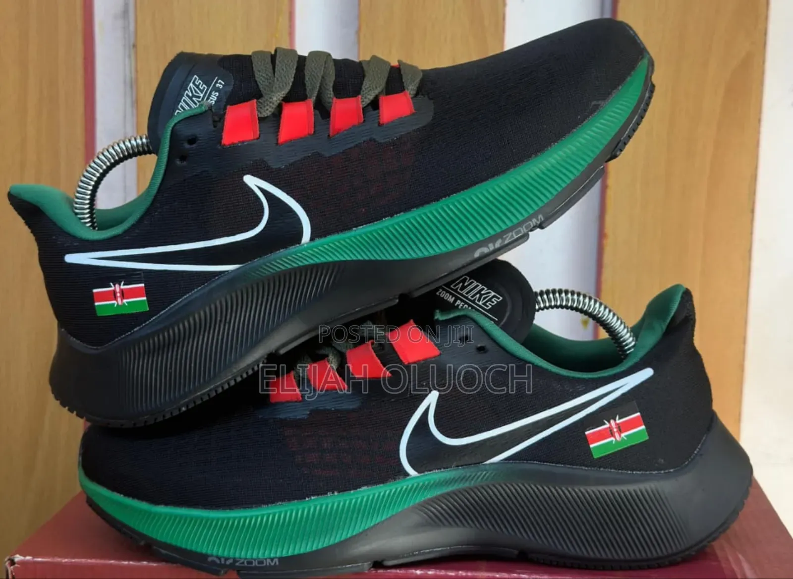 Nike Air Zoom Pegasus 37 Running Shoes in a Black,