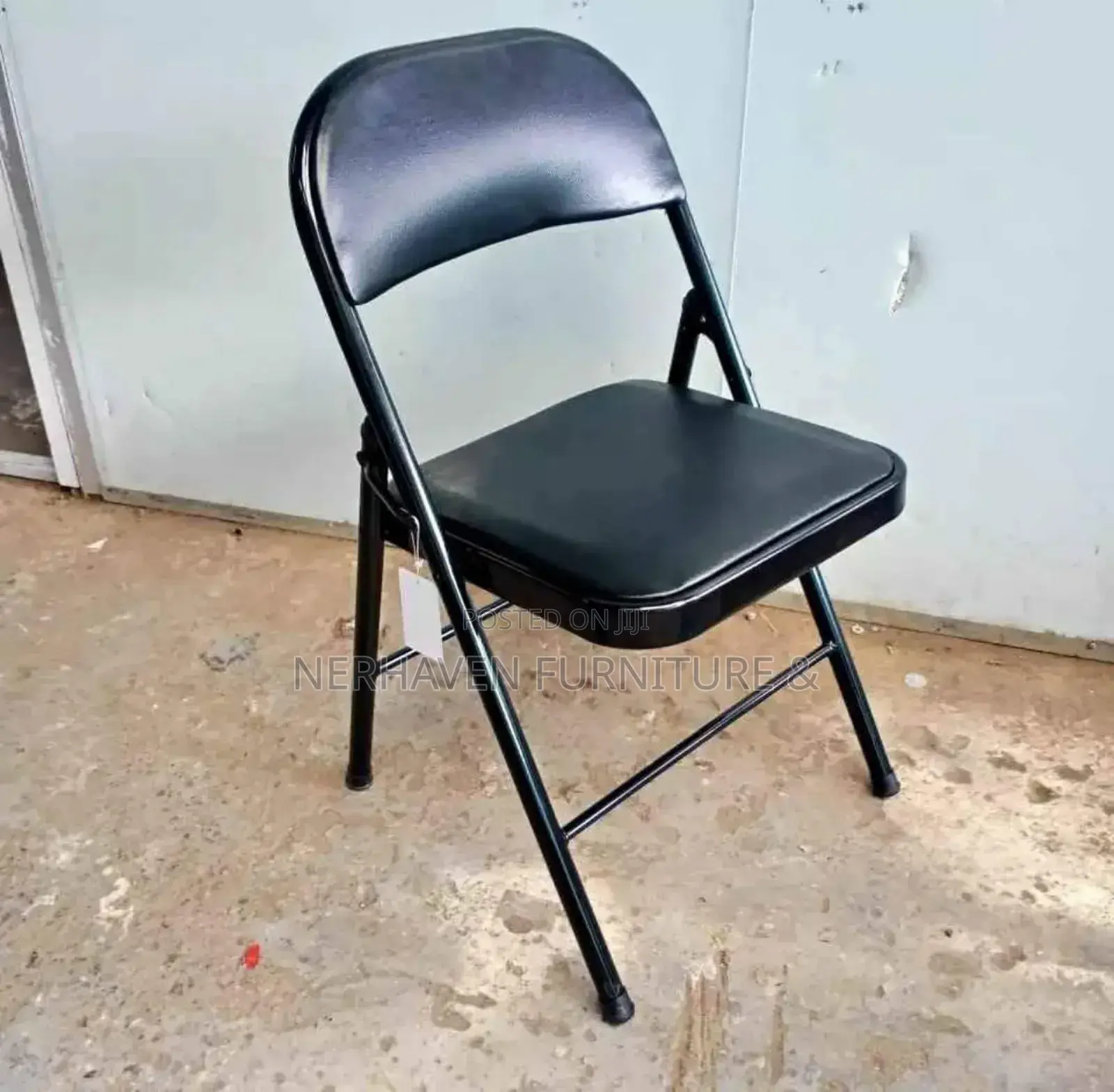 Modern Foldable Chair – Durable, Stylish Easy to Store