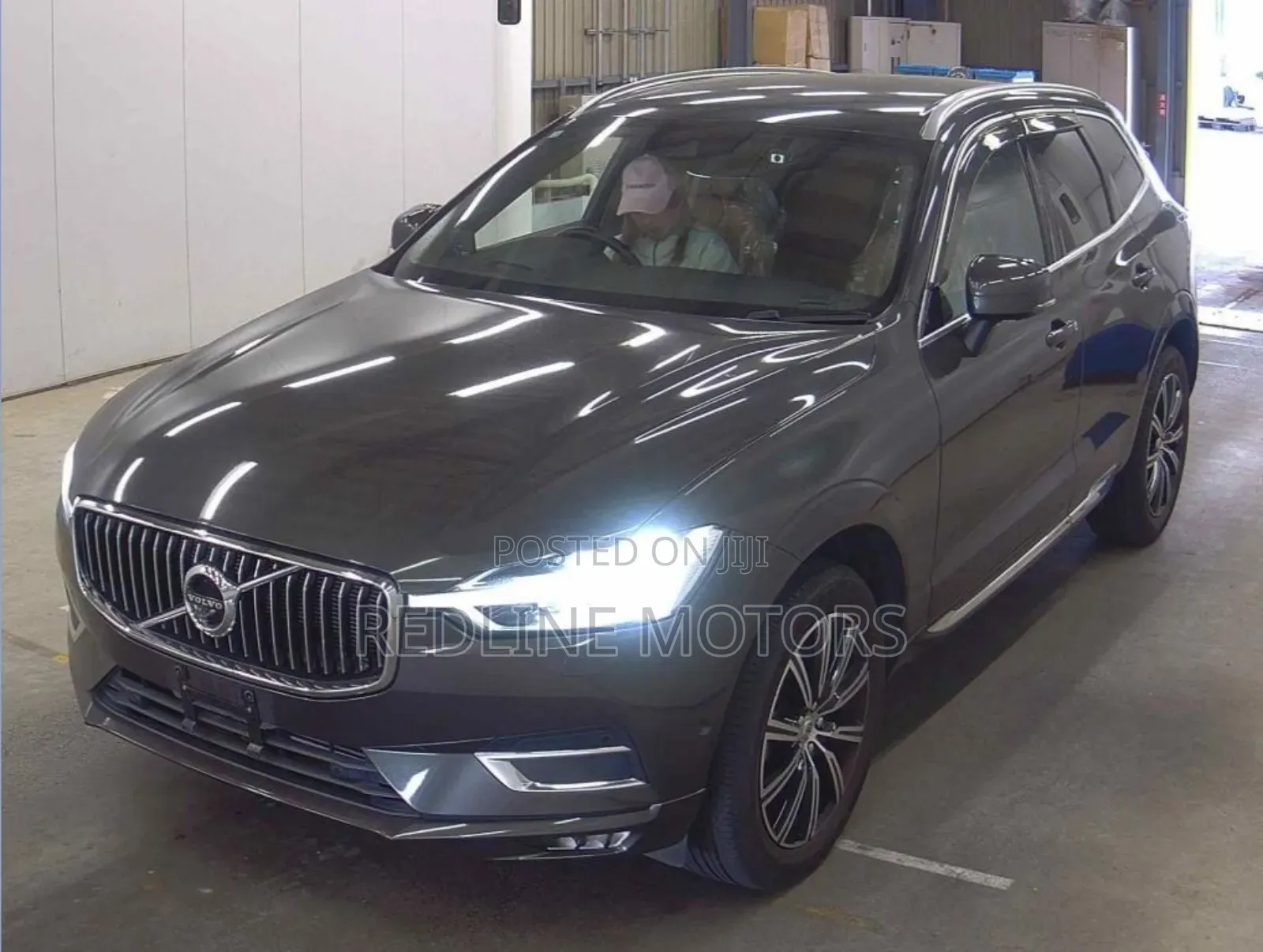 Volvo XC60 T5 Momentum AWD 2018 Gray