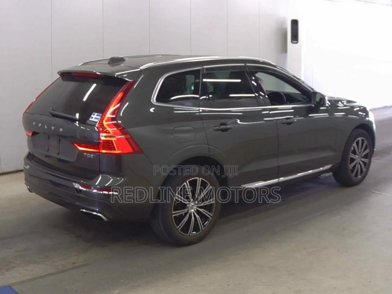 Volvo XC60 T5 Momentum AWD 2018 Gray