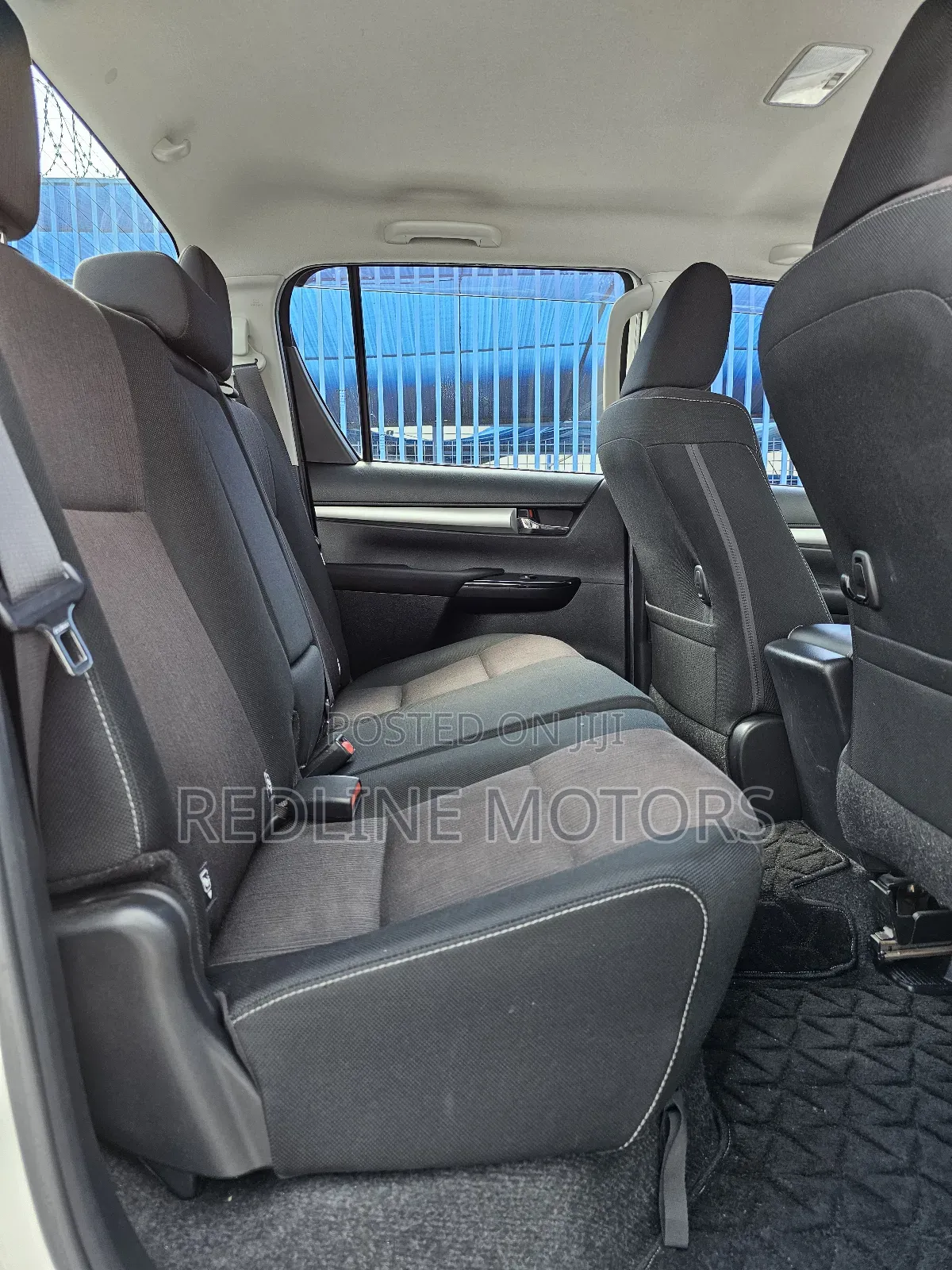 Toyota Hilux Revo Double Cab Deisel 2.4 AWD 2018 Off white