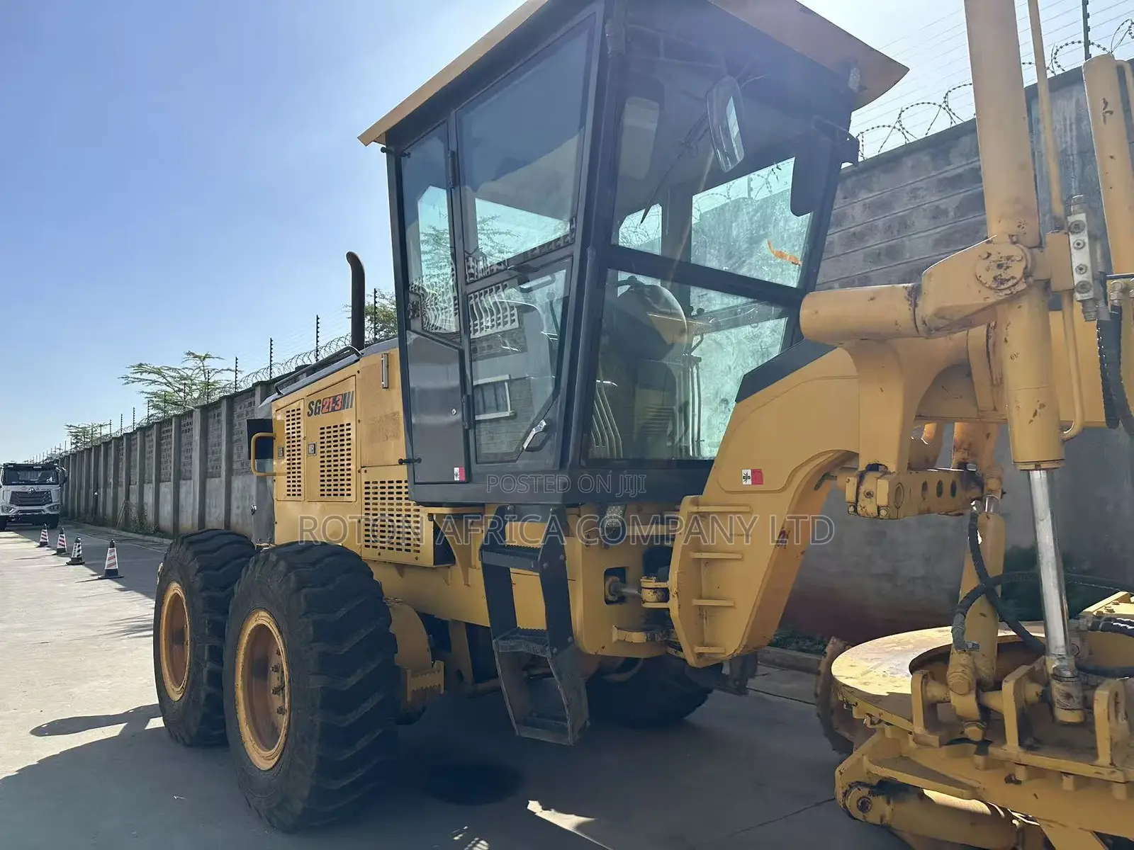 Shantui Grader in Stock