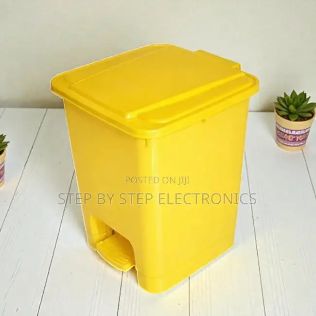 Home and Commercial Use 30l Hard Plastic Step Pedal Waste Dust Bin