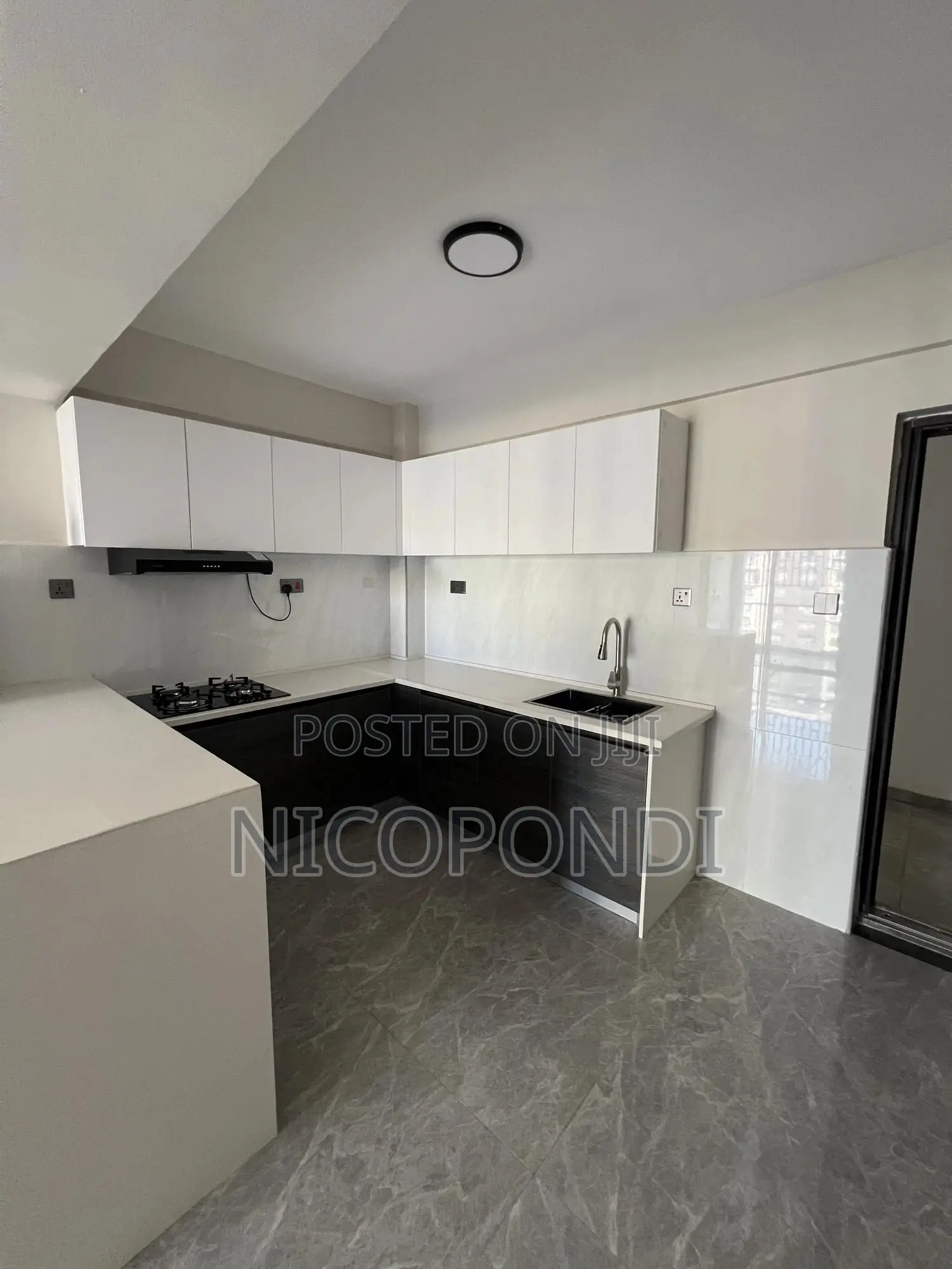 2bdrm Apartment in Kilimani, Hurlingham for sale