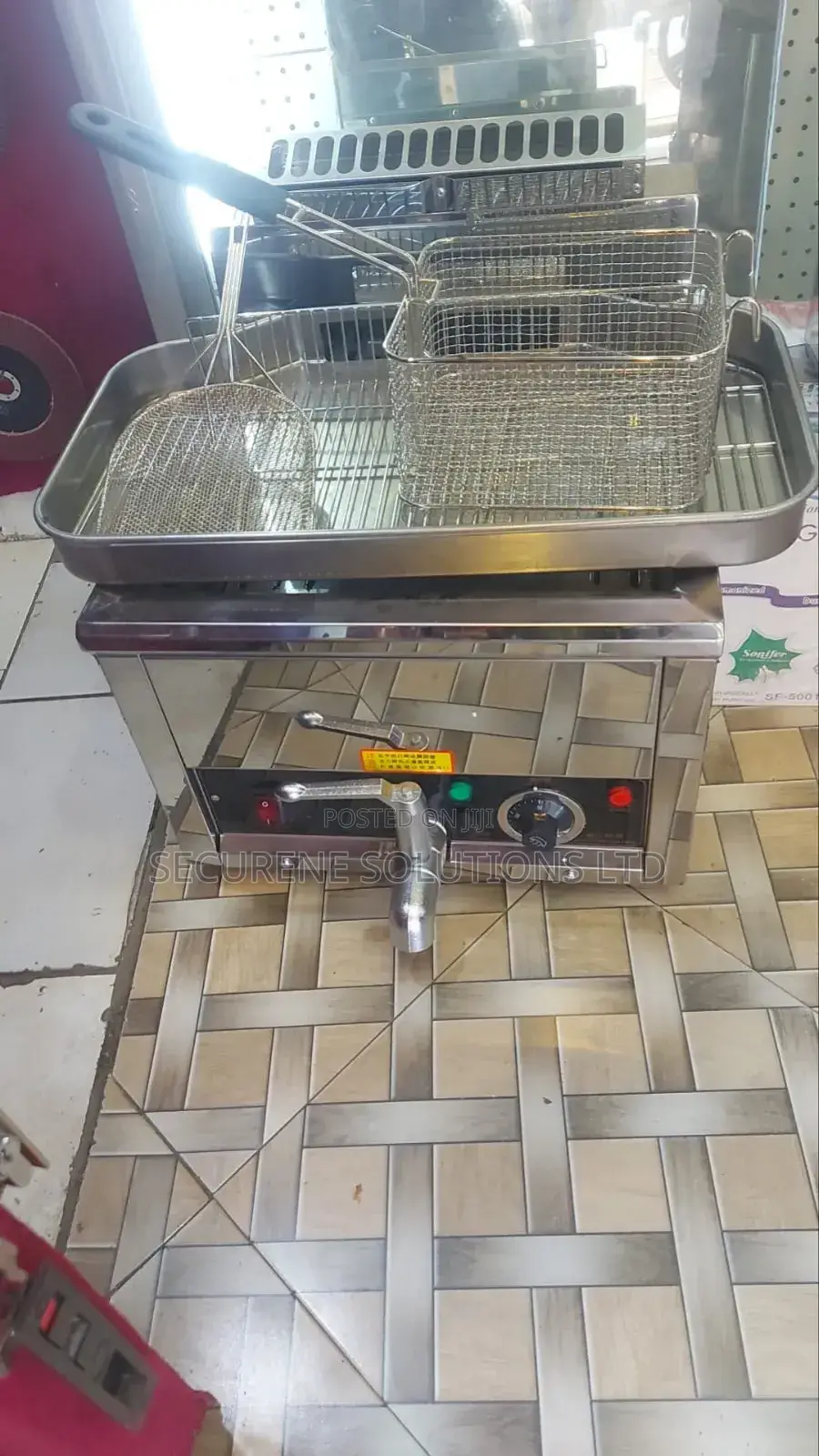Commercial Deep Fryer,A Single-tank Model.